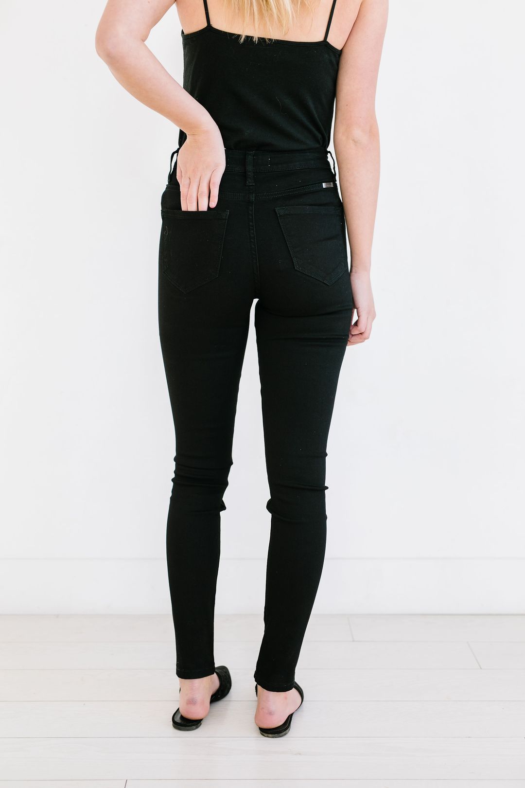 Basic Black Skinny Jeans