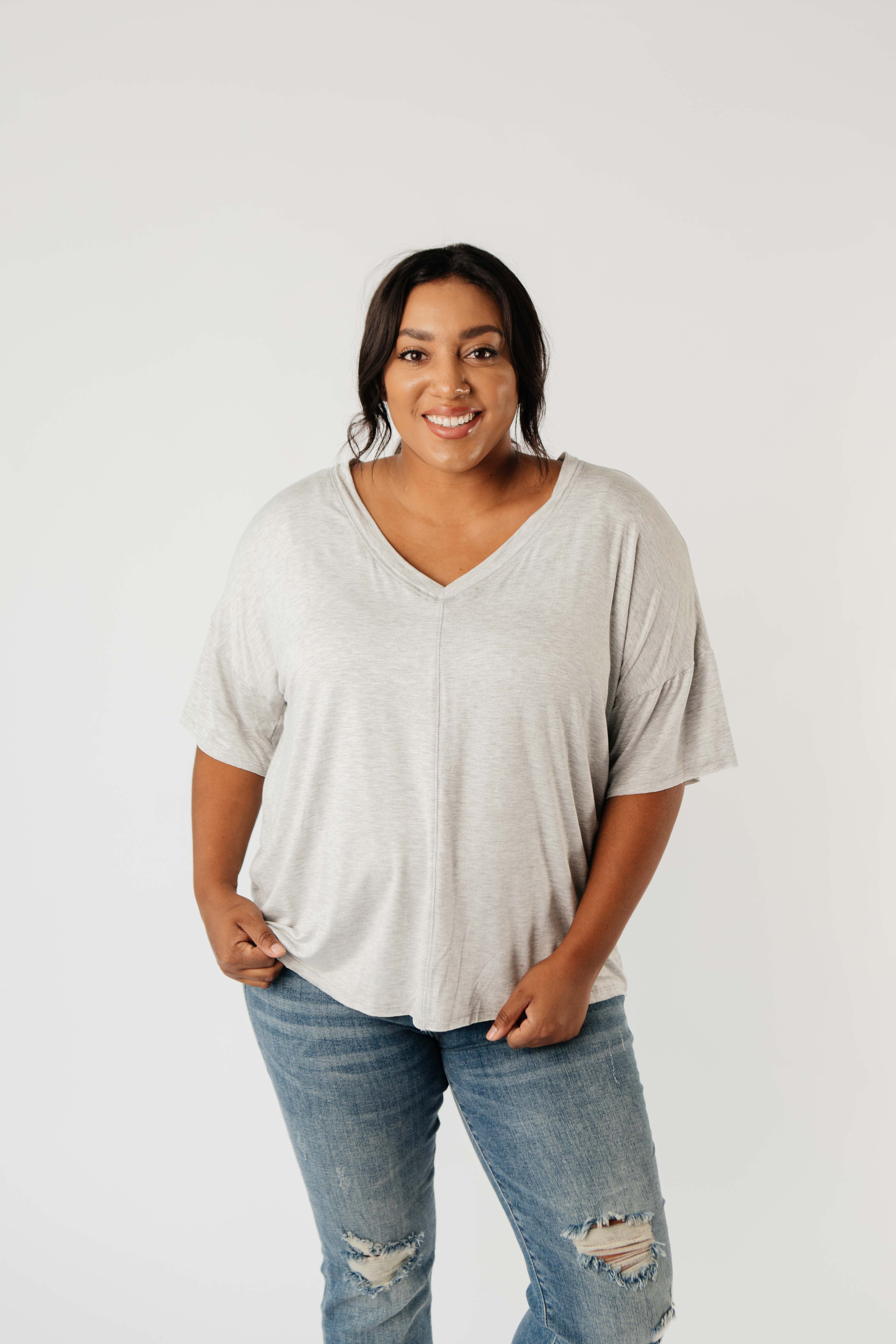 Top Stitch V-Neck In Heather Gray