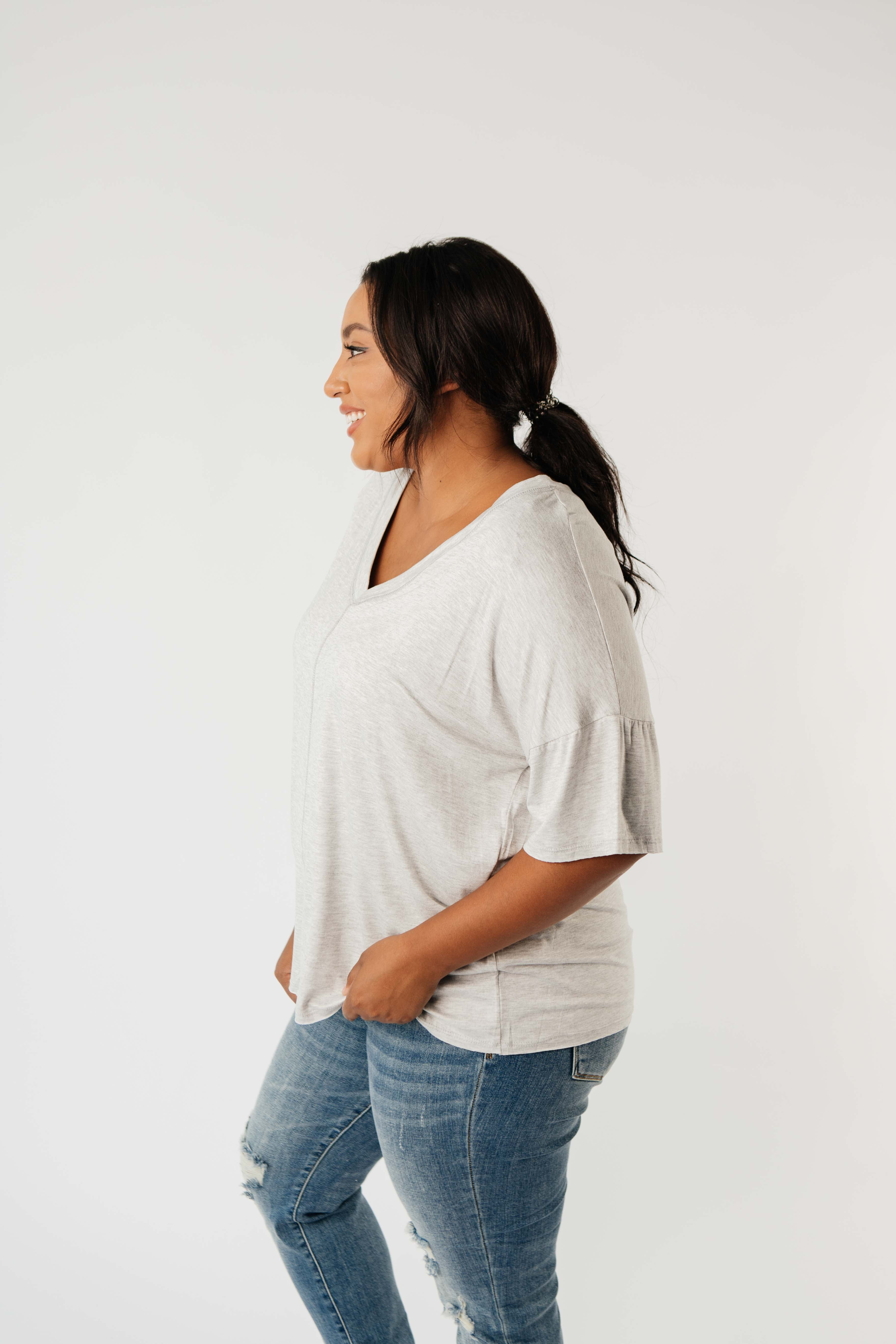 Top Stitch V-Neck In Heather Gray