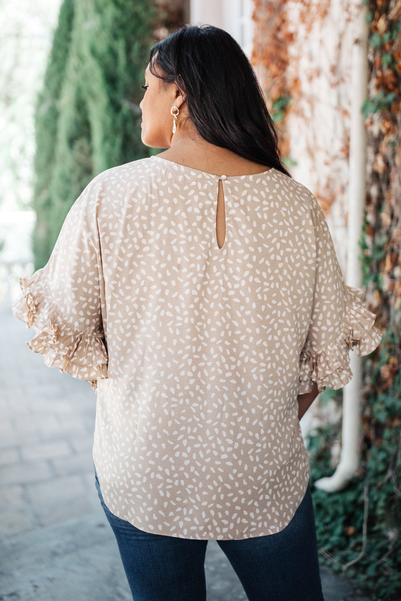 Be Mine Ruffle Sleeve Top in Oatmeal