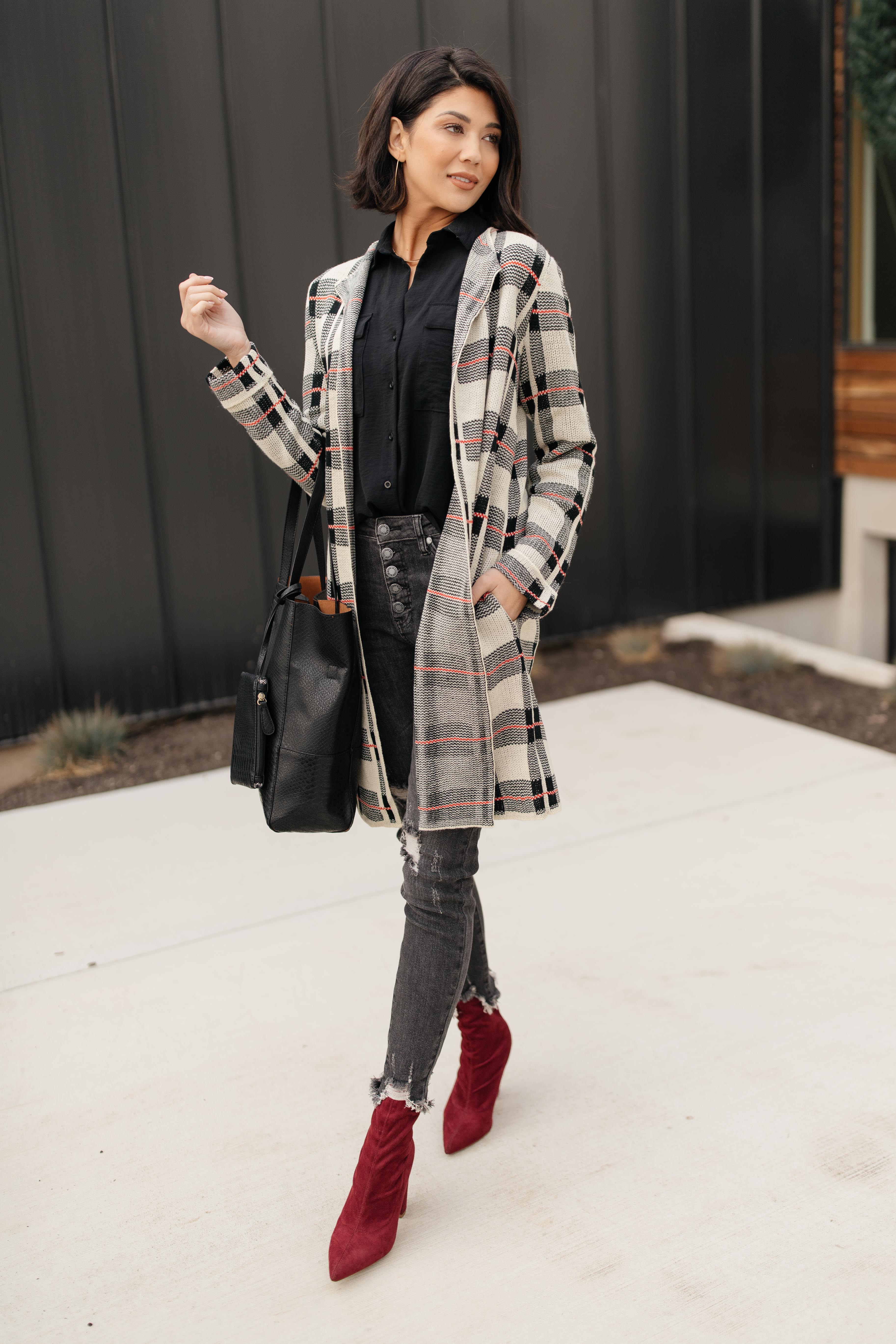 Business Casual Cardigan in Plaid