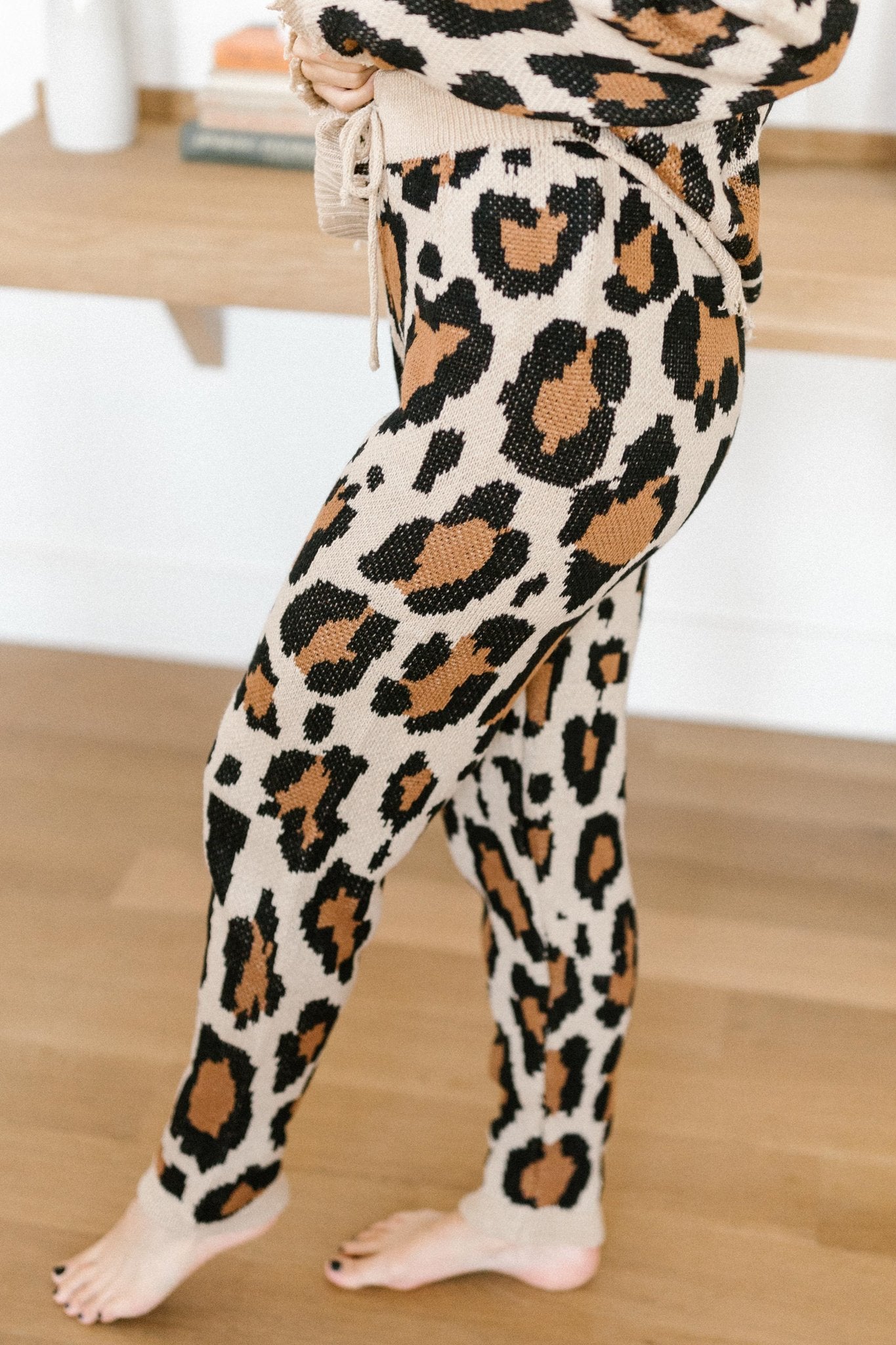 Chasing Sleep Lounge Set Joggers in Leopard