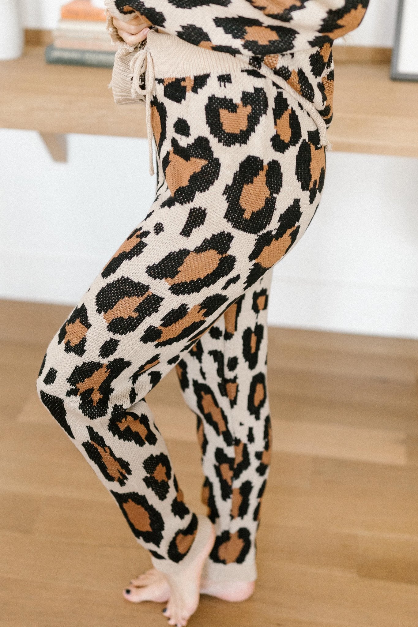 Chasing Sleep Lounge Set Joggers in Leopard