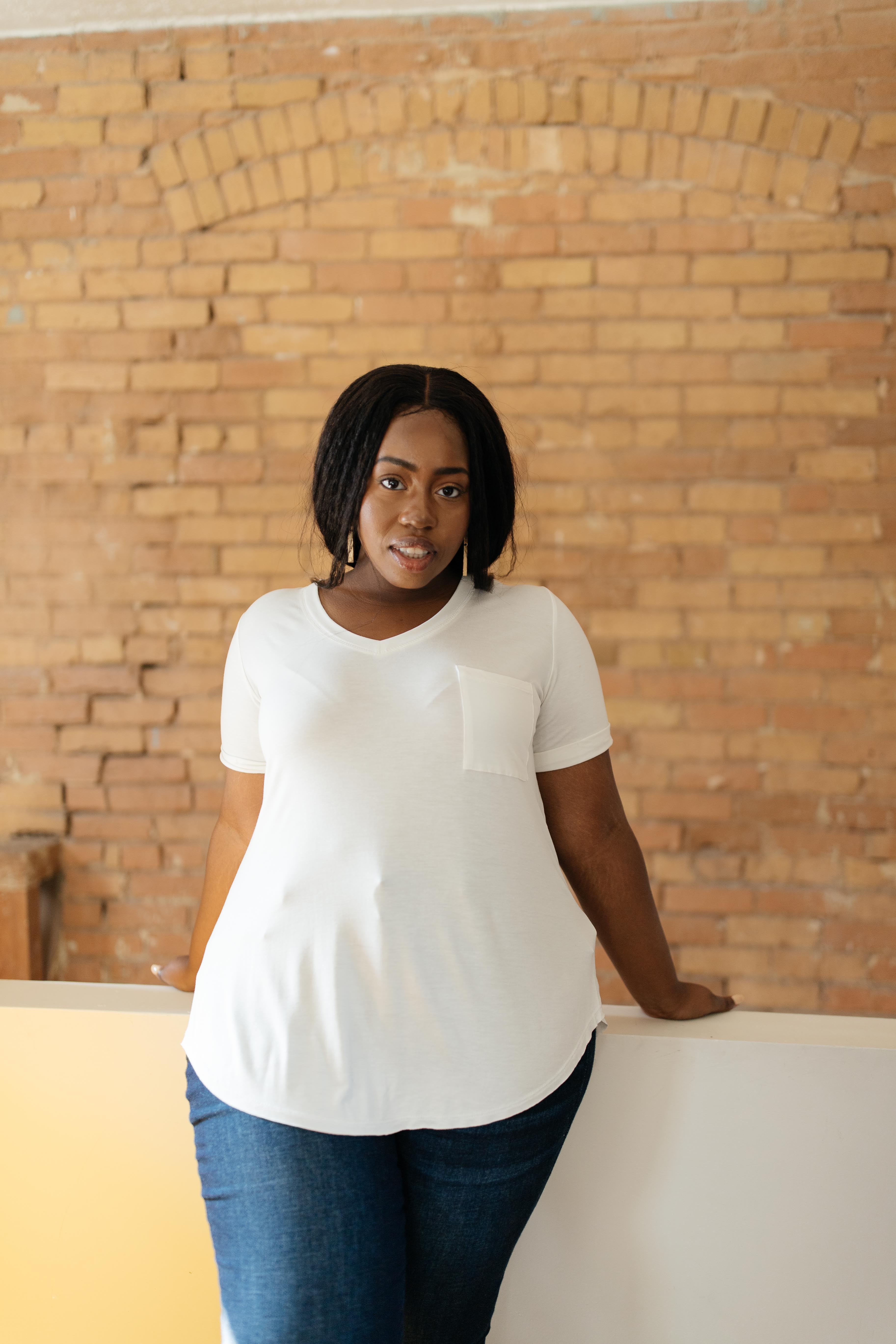 Essential V-Neck Tee In Ivory