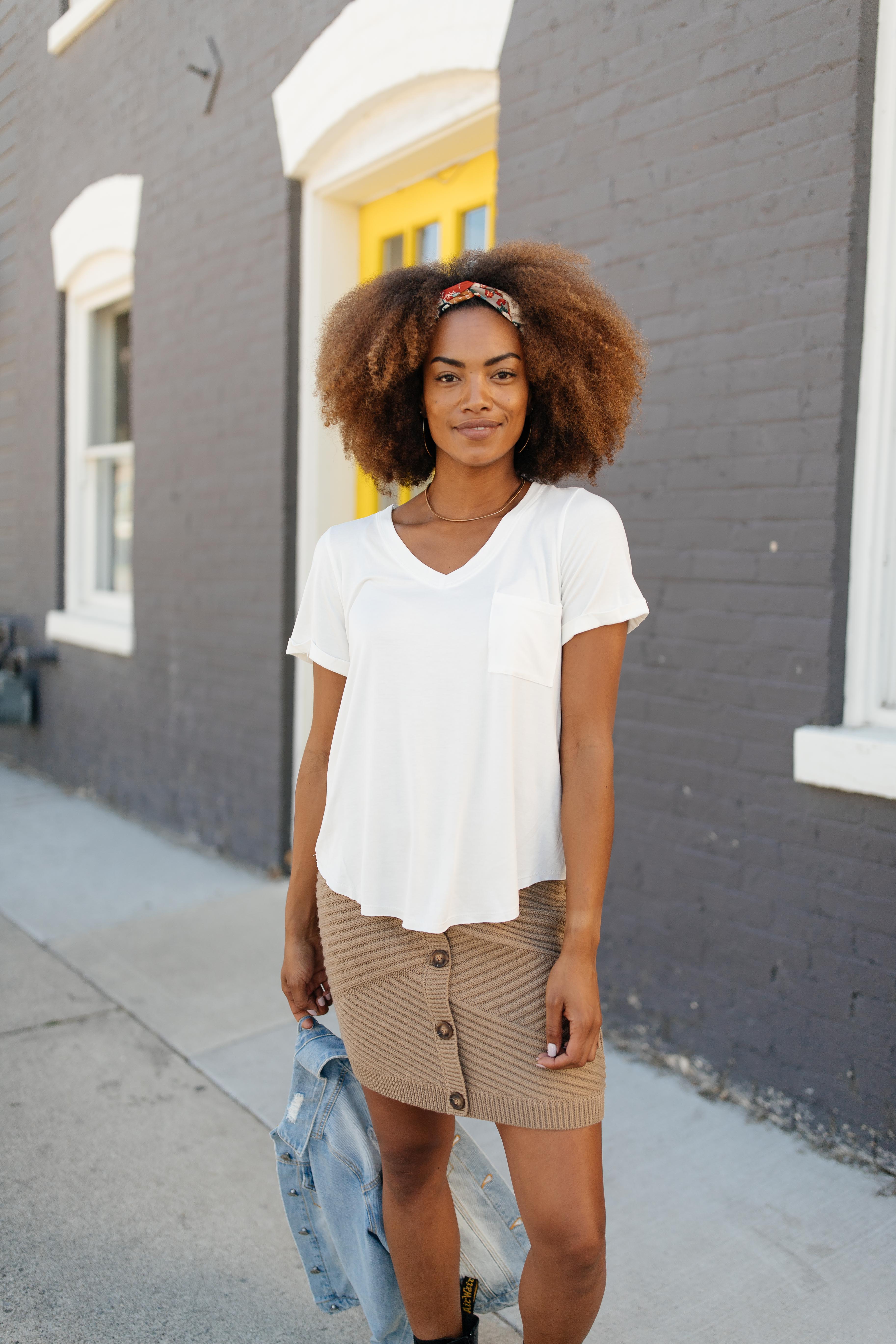 Essential V-Neck Tee In Ivory