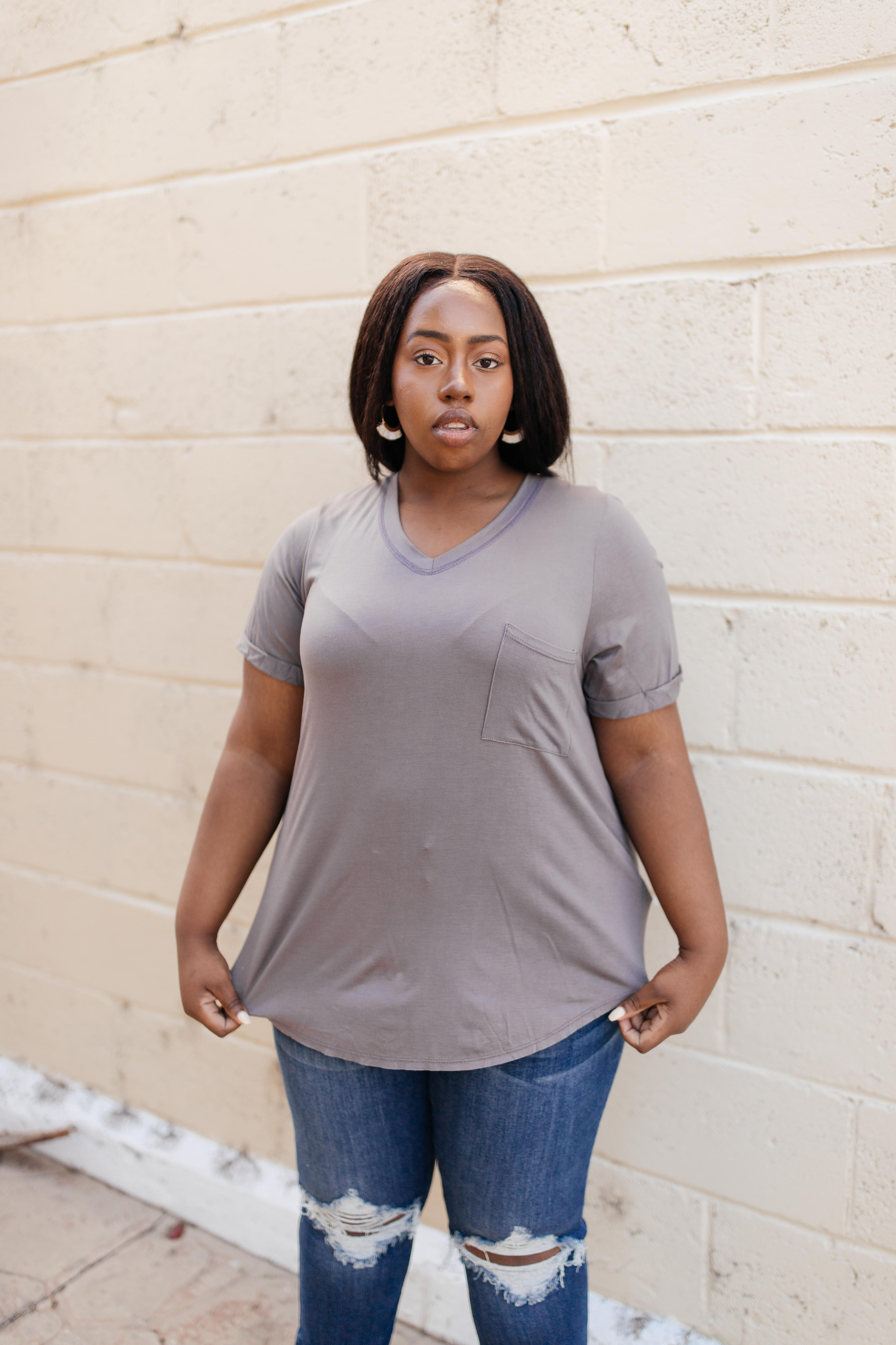 Essential V-Neck Tee In Mocha