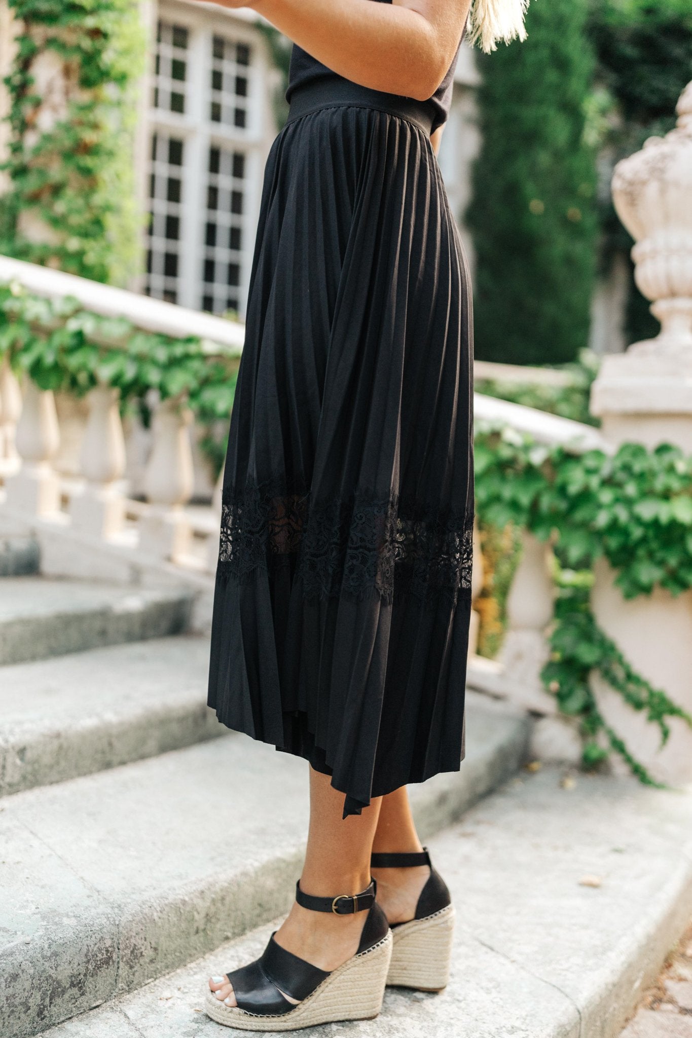 Province Pleated Skirt In Noir