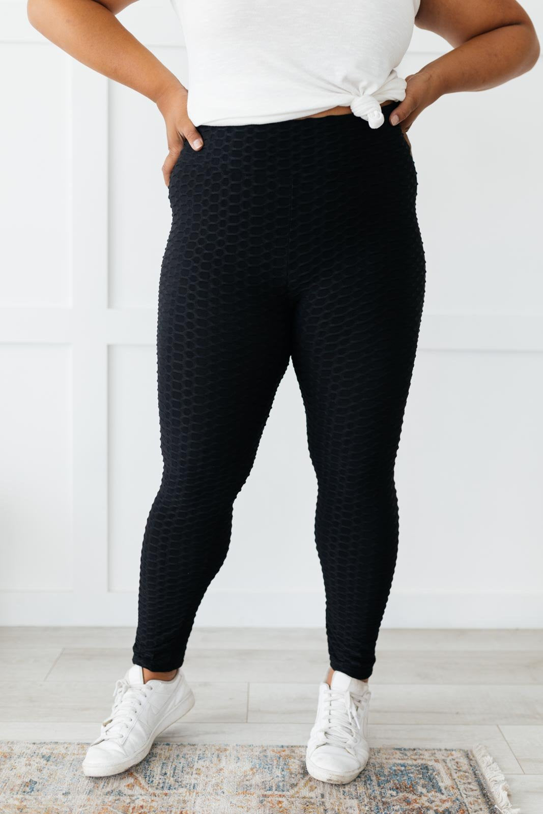 Seamlessly Cool Leggings in Black