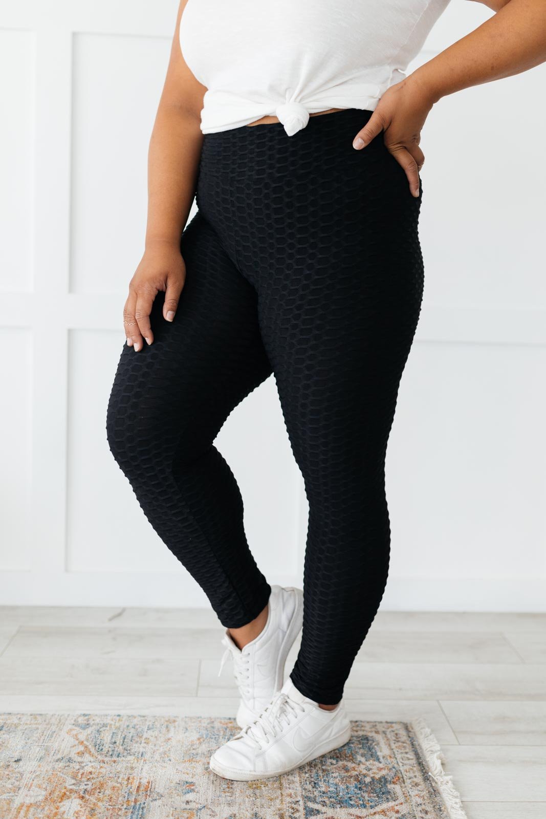 Seamlessly Cool Leggings in Black