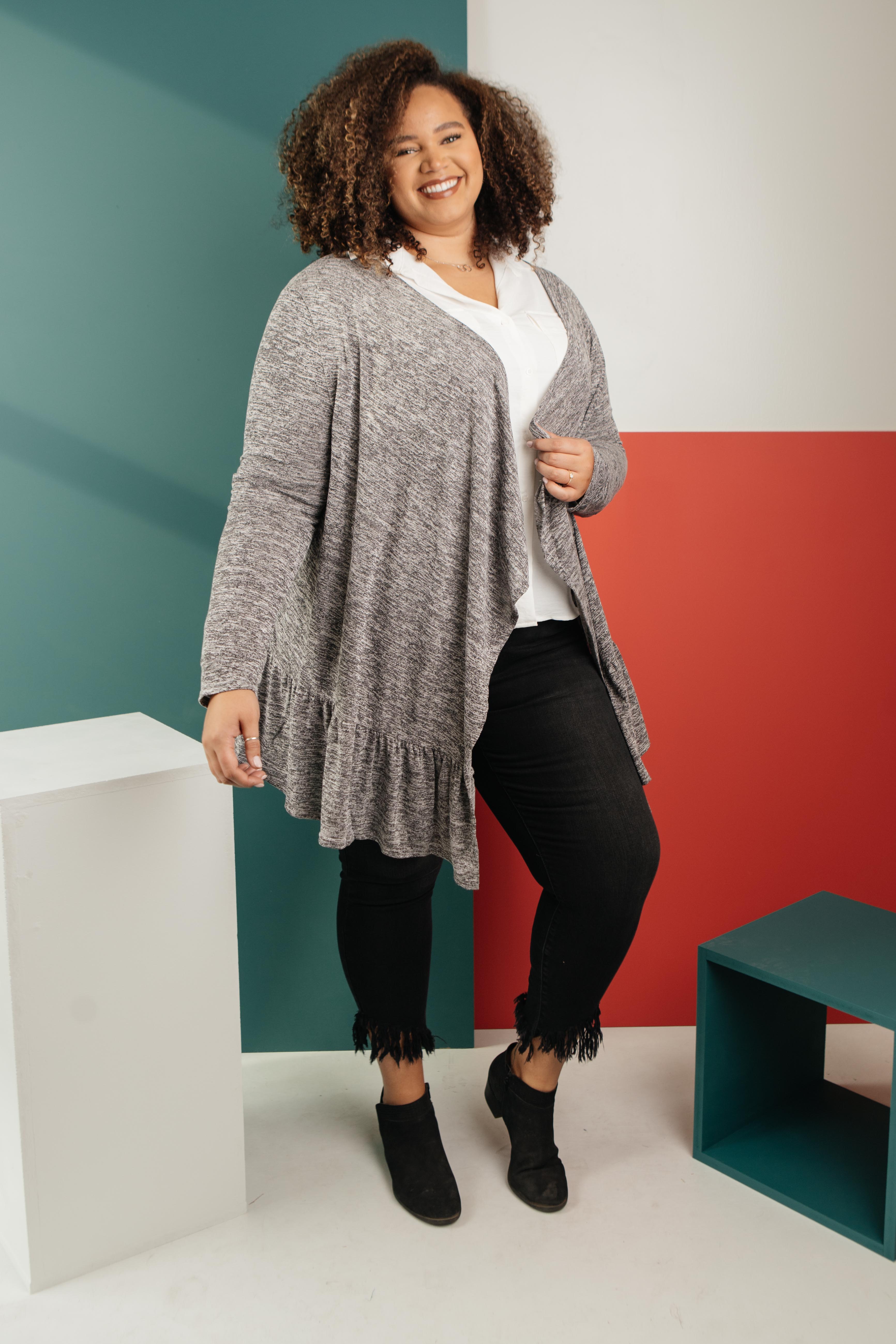 The Avalynn Heathered Cardigan in Smoky Coal