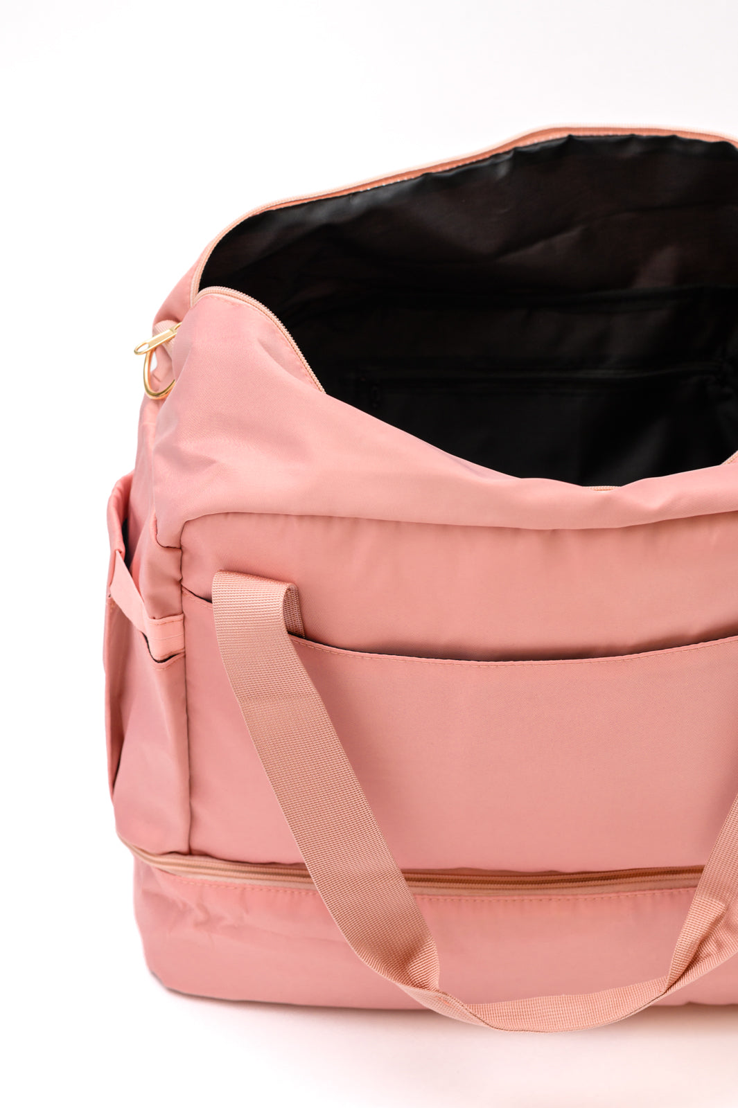 Travel Bestie Duffel in Pink