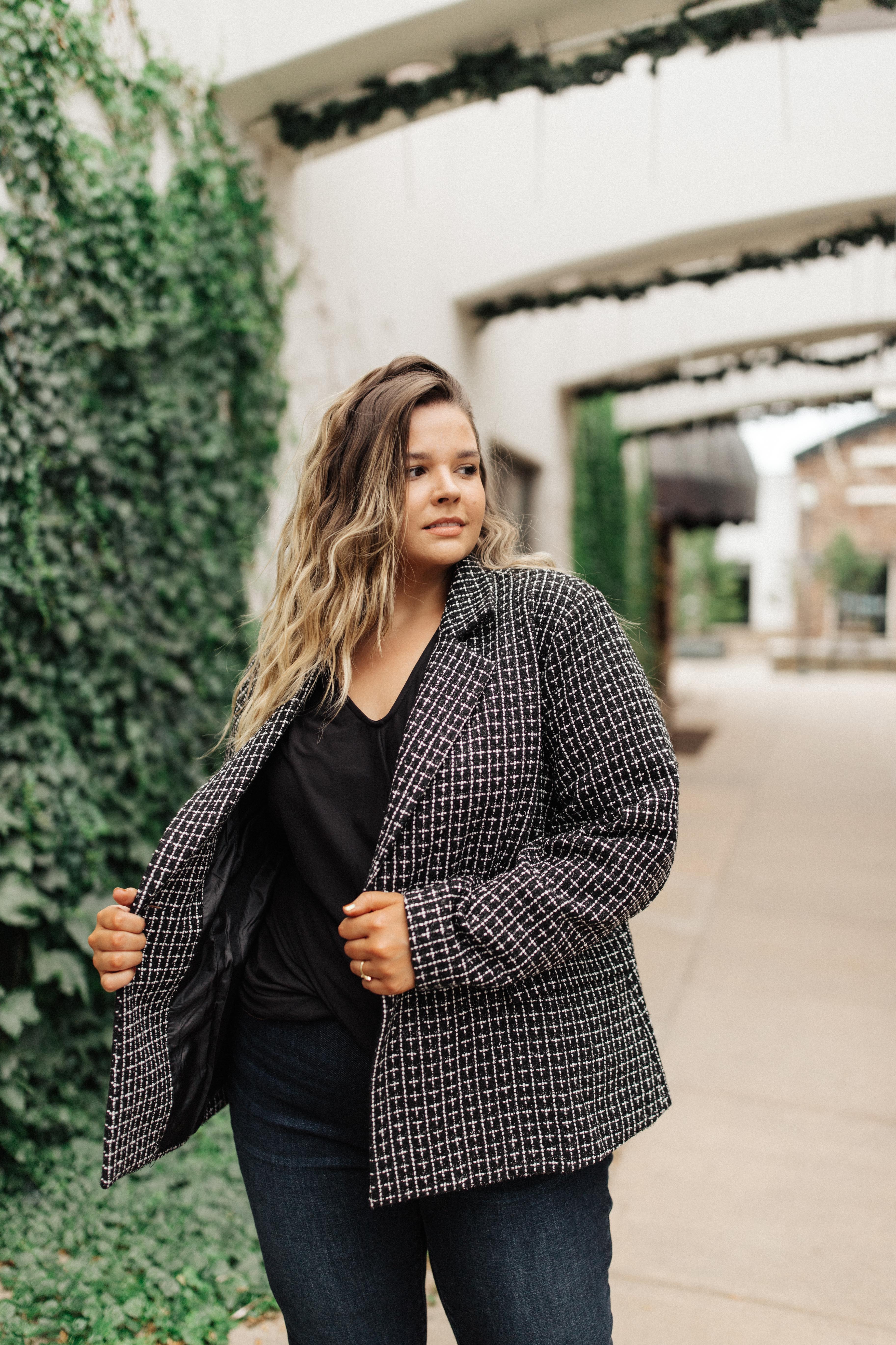 Tweedle Delightful Tweed Blazer In Black