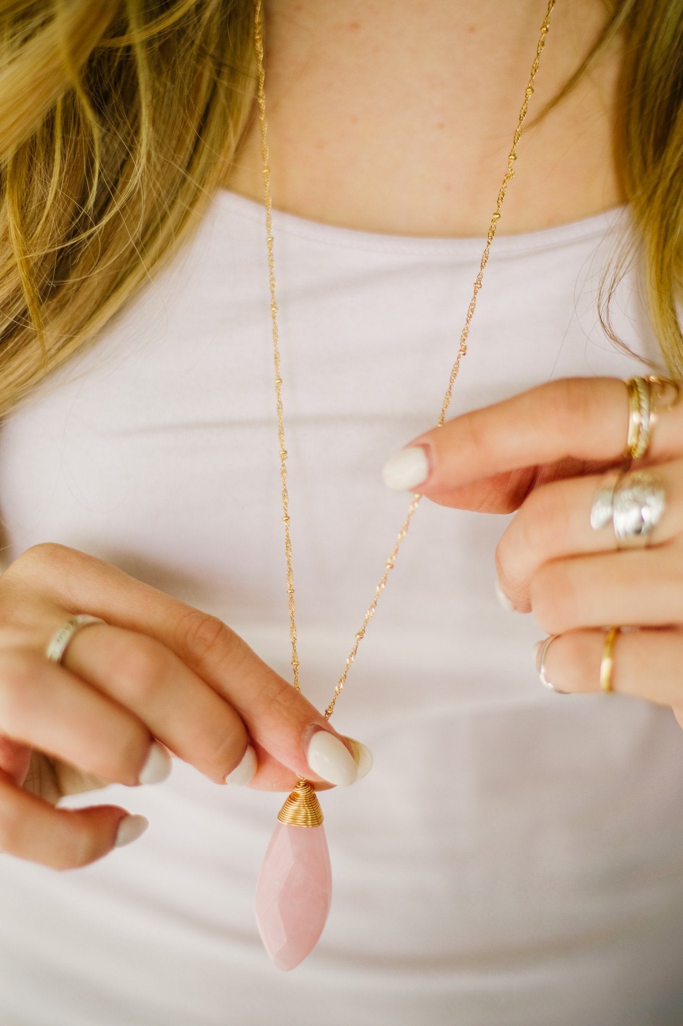 Au Naturel Stone Pendant In Rose Quartz