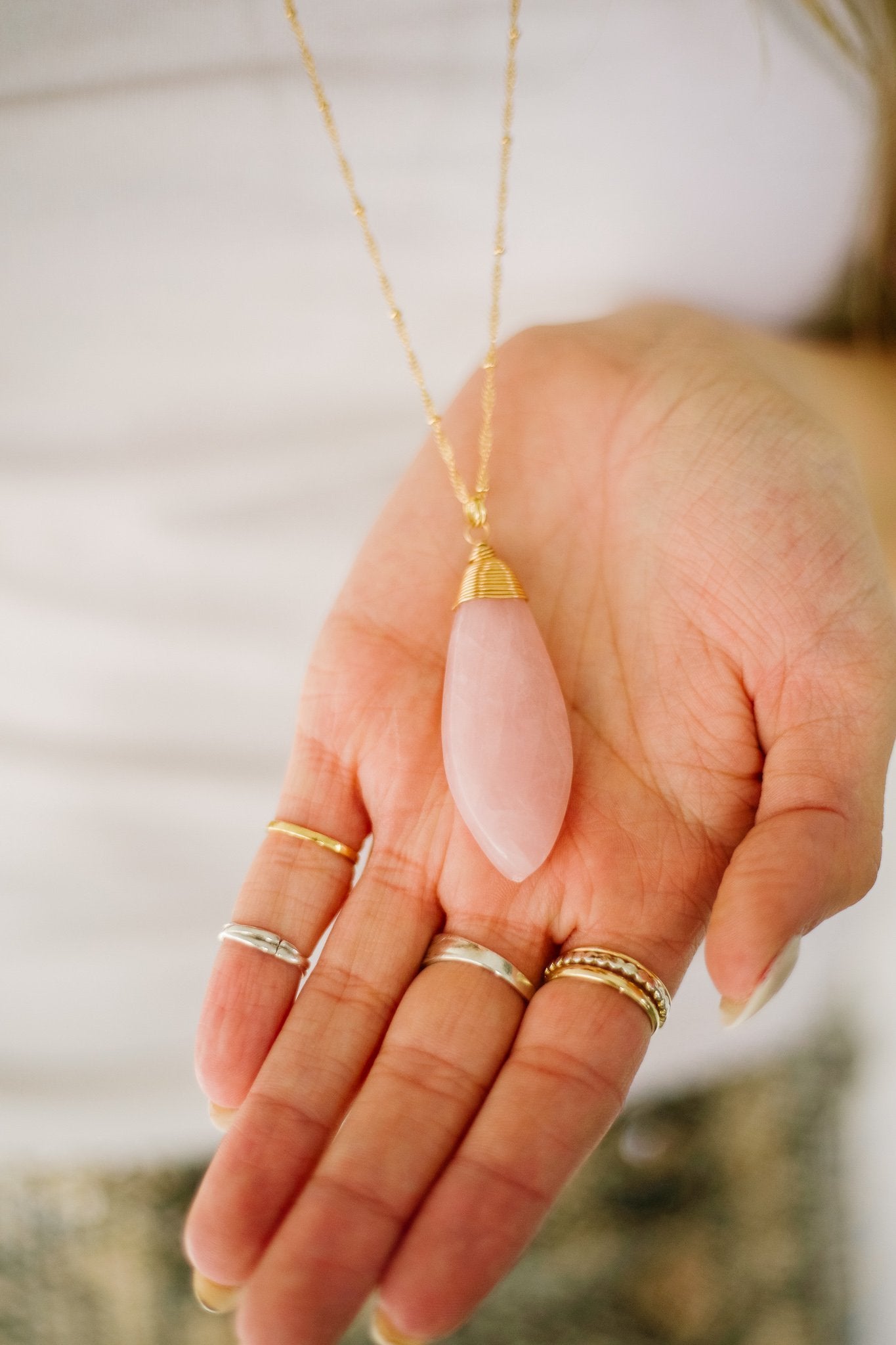 Au Naturel Stone Pendant In Rose Quartz