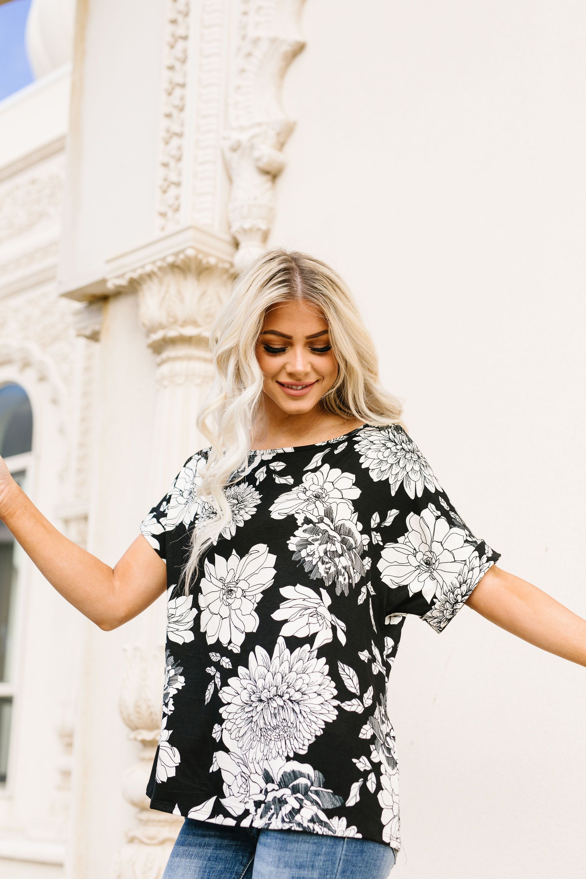 Black & White Flower Garden Top