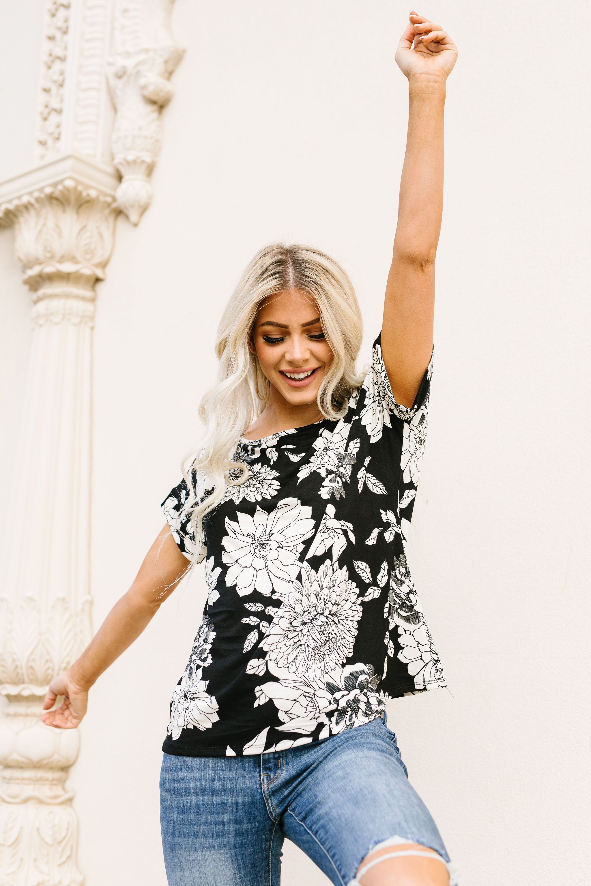 Black & White Flower Garden Top