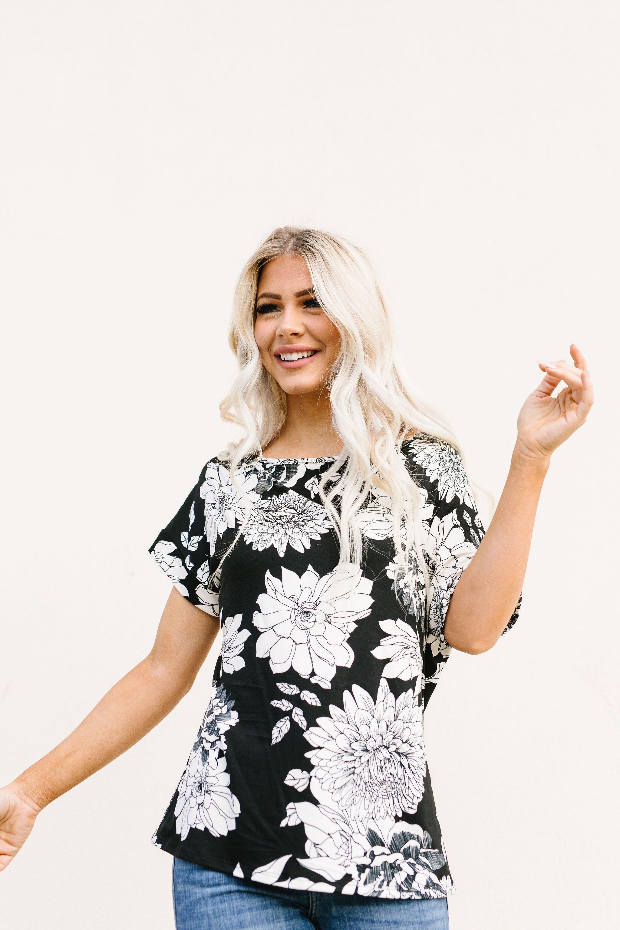 Black & White Flower Garden Top