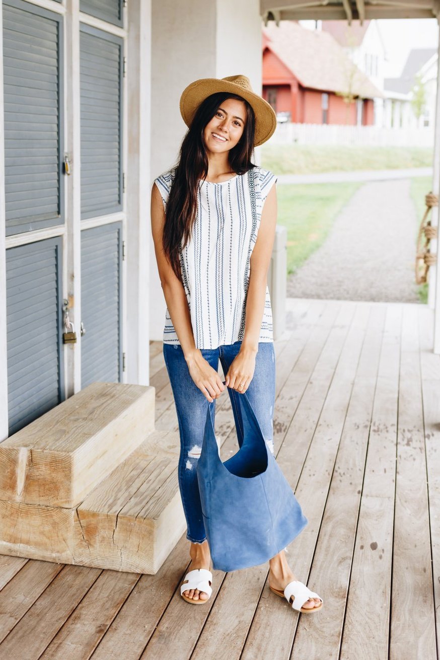 Cherokee Cap Sleeve Blouse In White