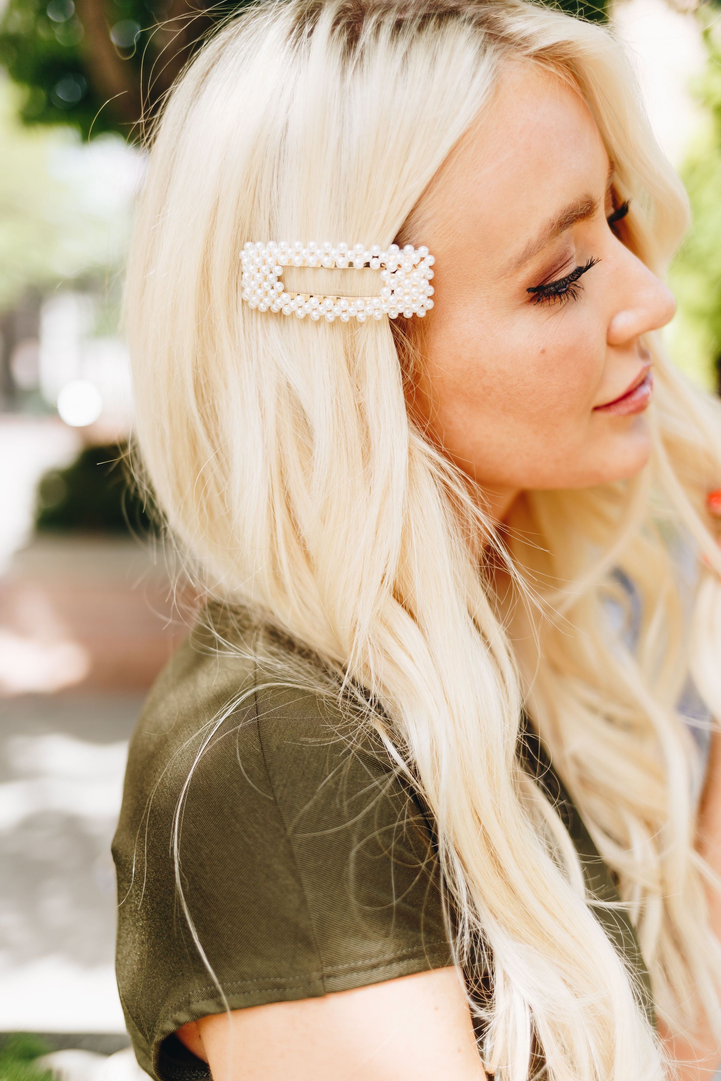 Cluster Of Pearls Rectangular Hair Clip