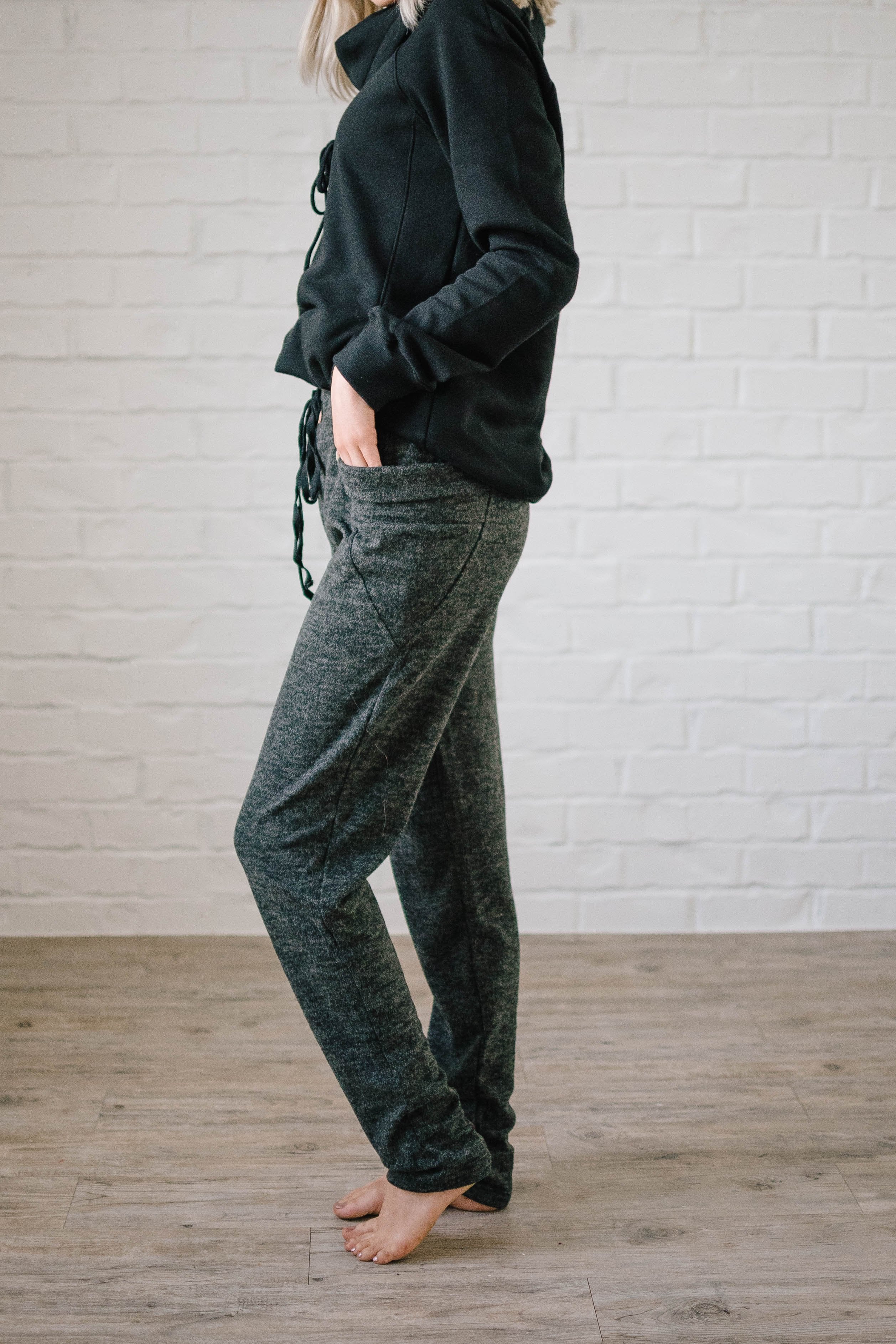 Cozy Joggers with Side Pockets in Charcoal