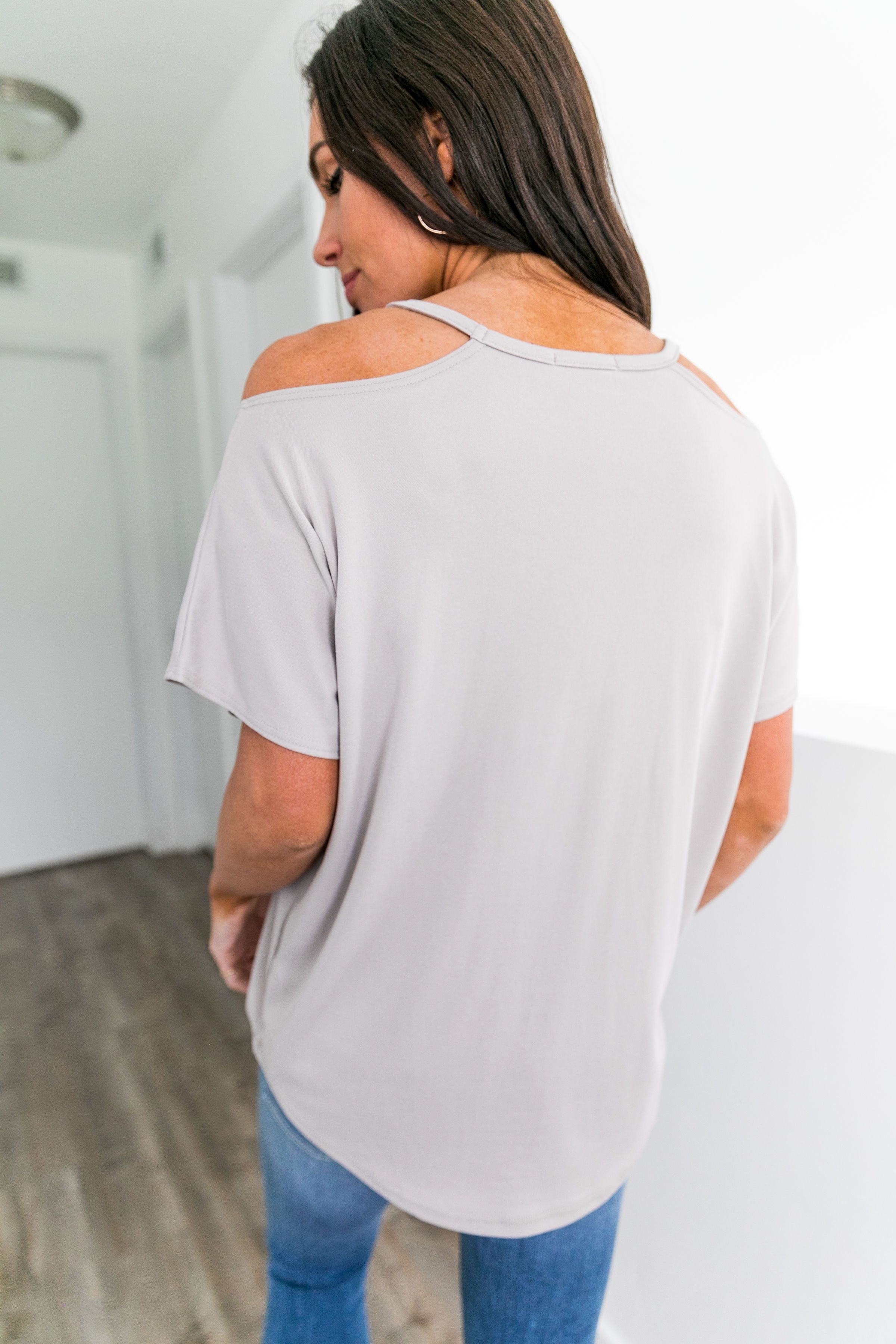 Cutting Edge Cold Shoulder Top In Taupe