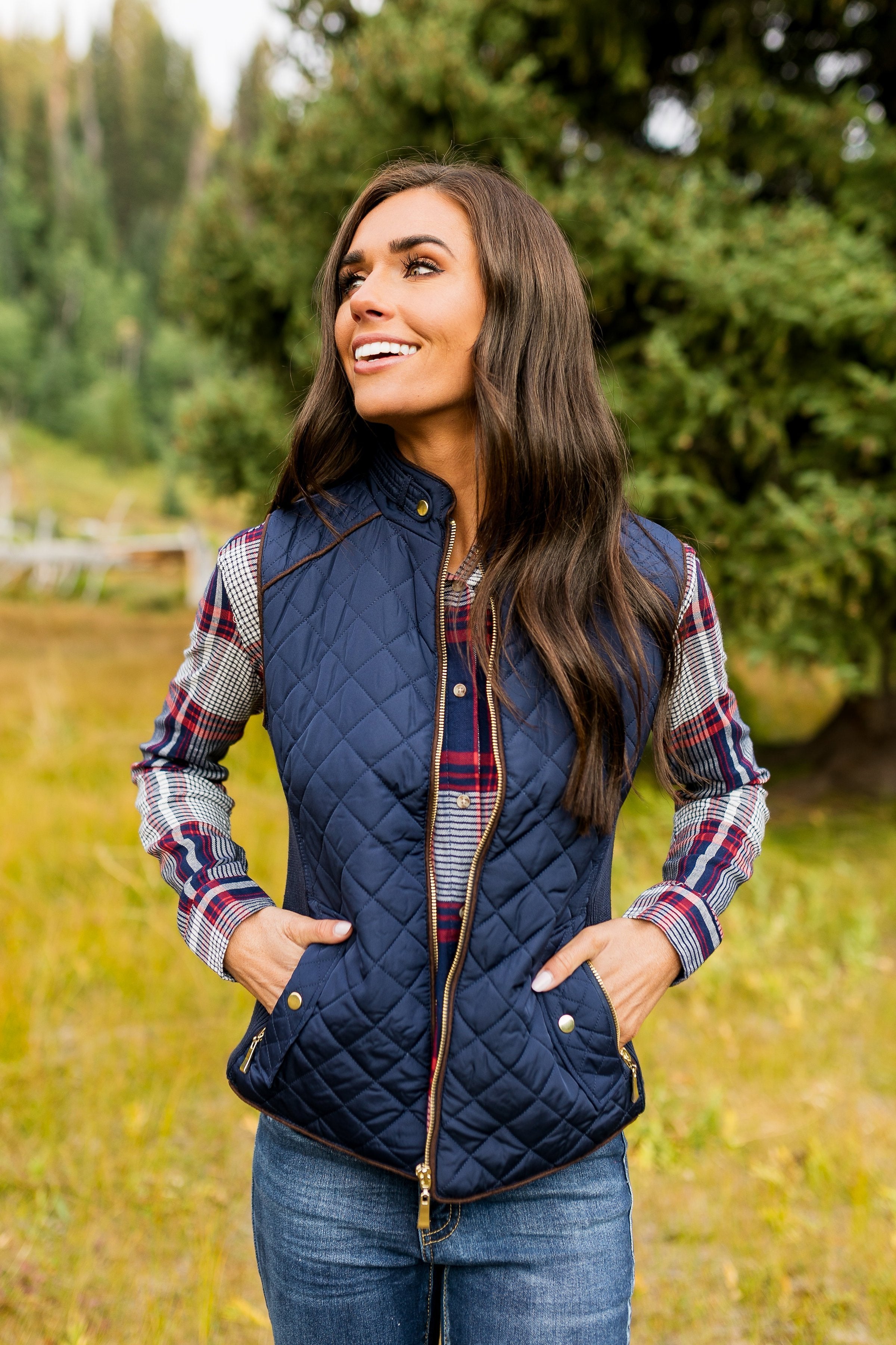 Diamond In the Rough Vest In Navy