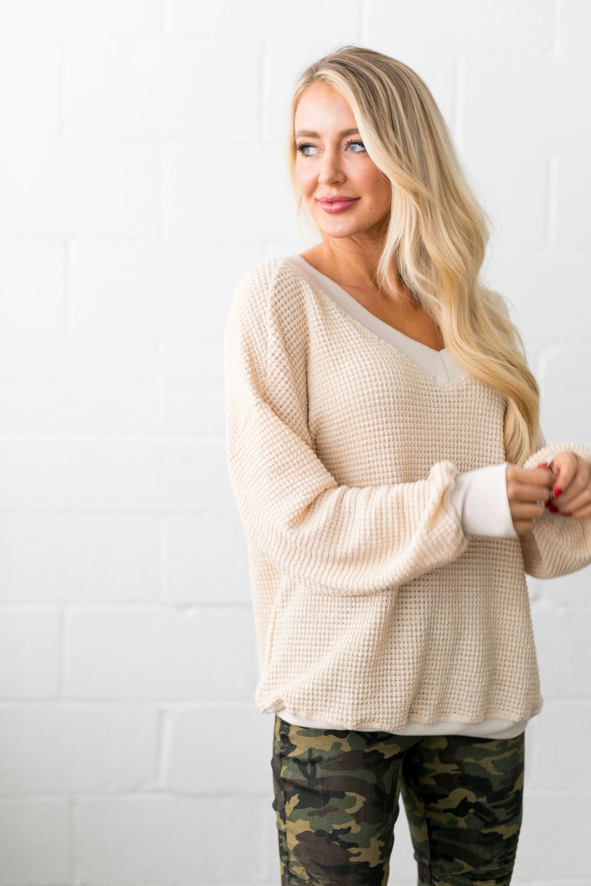 Double V Waffle Knit Top In Natural