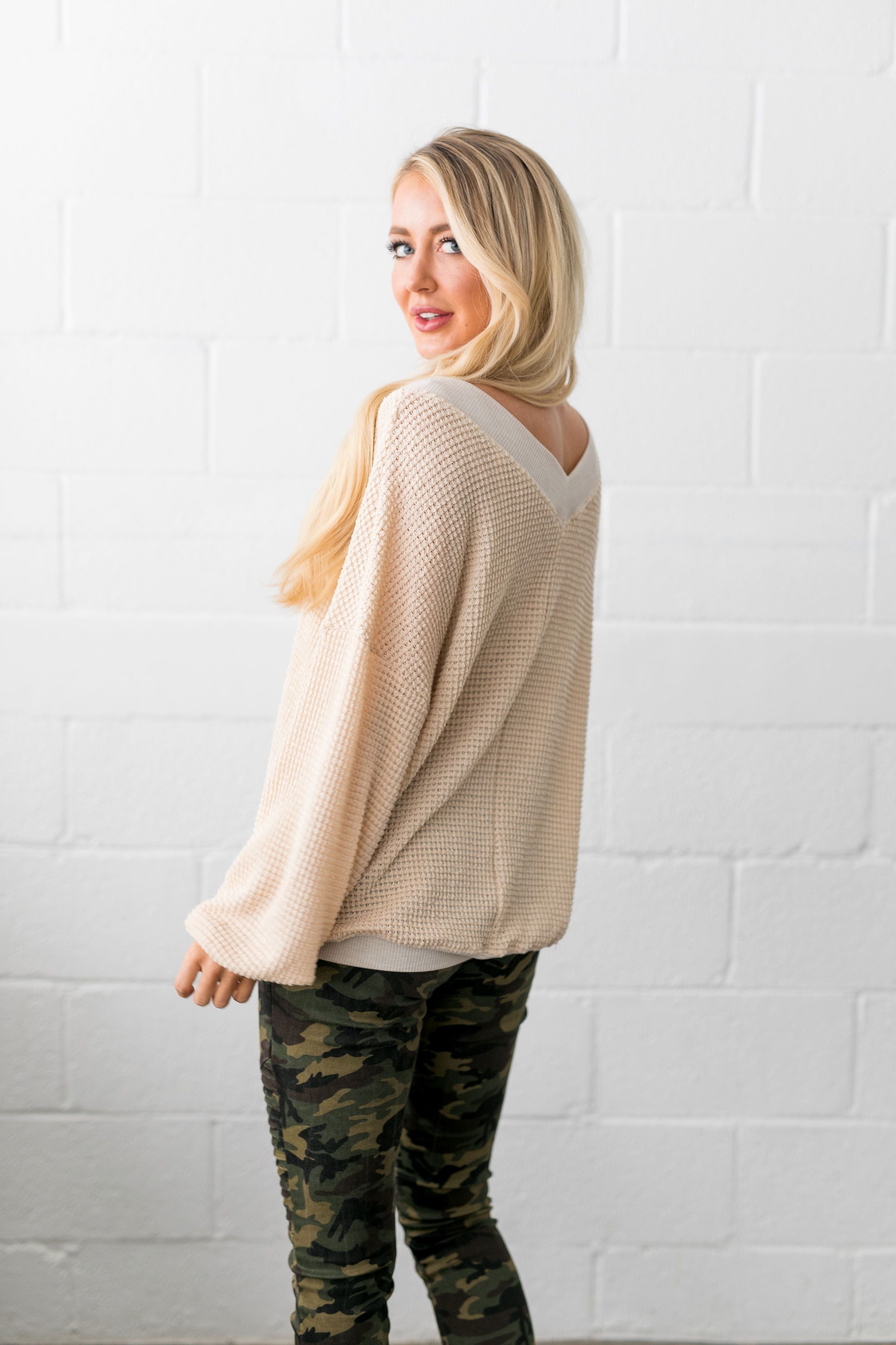 Double V Waffle Knit Top In Natural