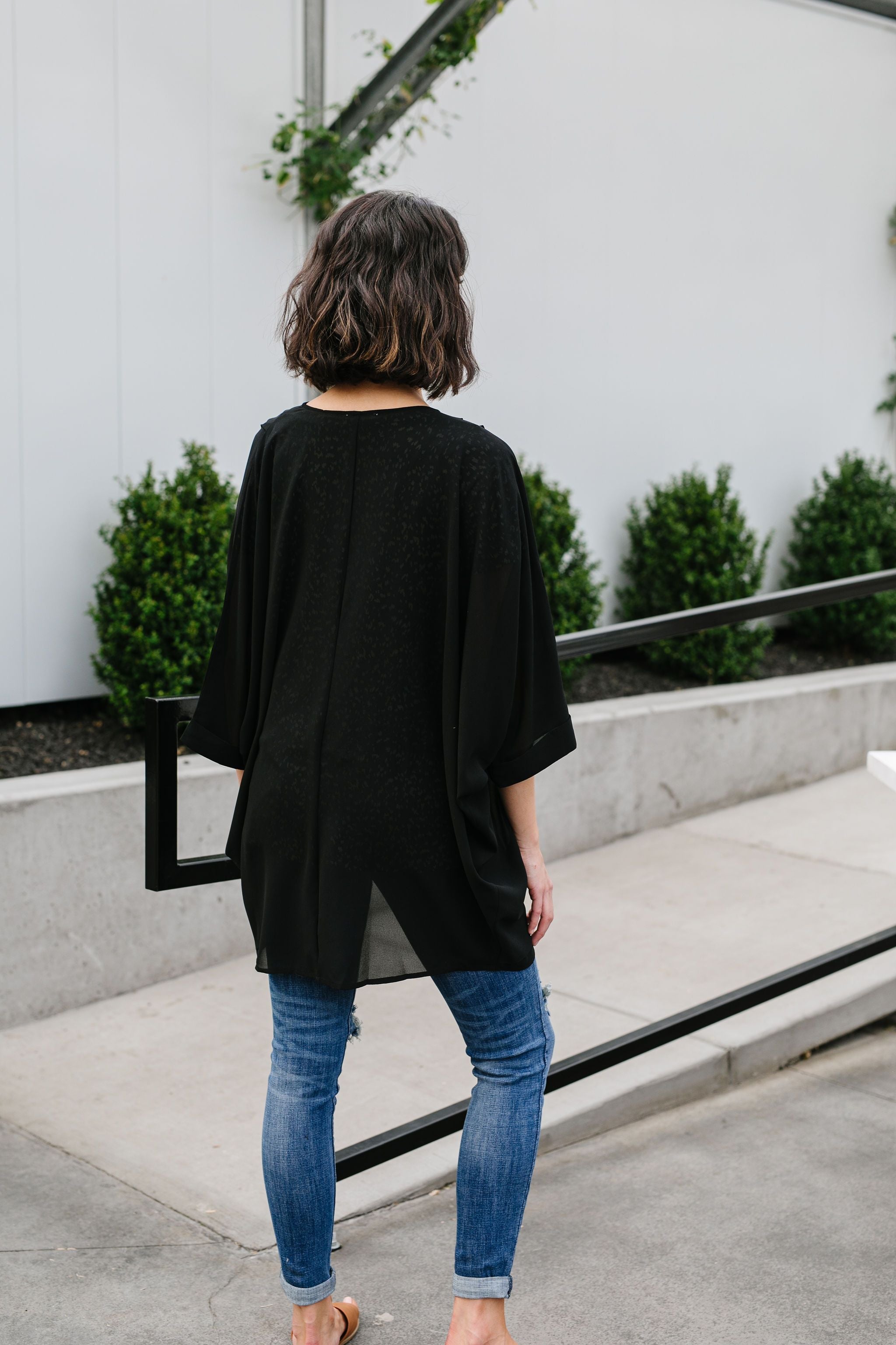 Elegant Chiffon Kimono Cardigan In Black