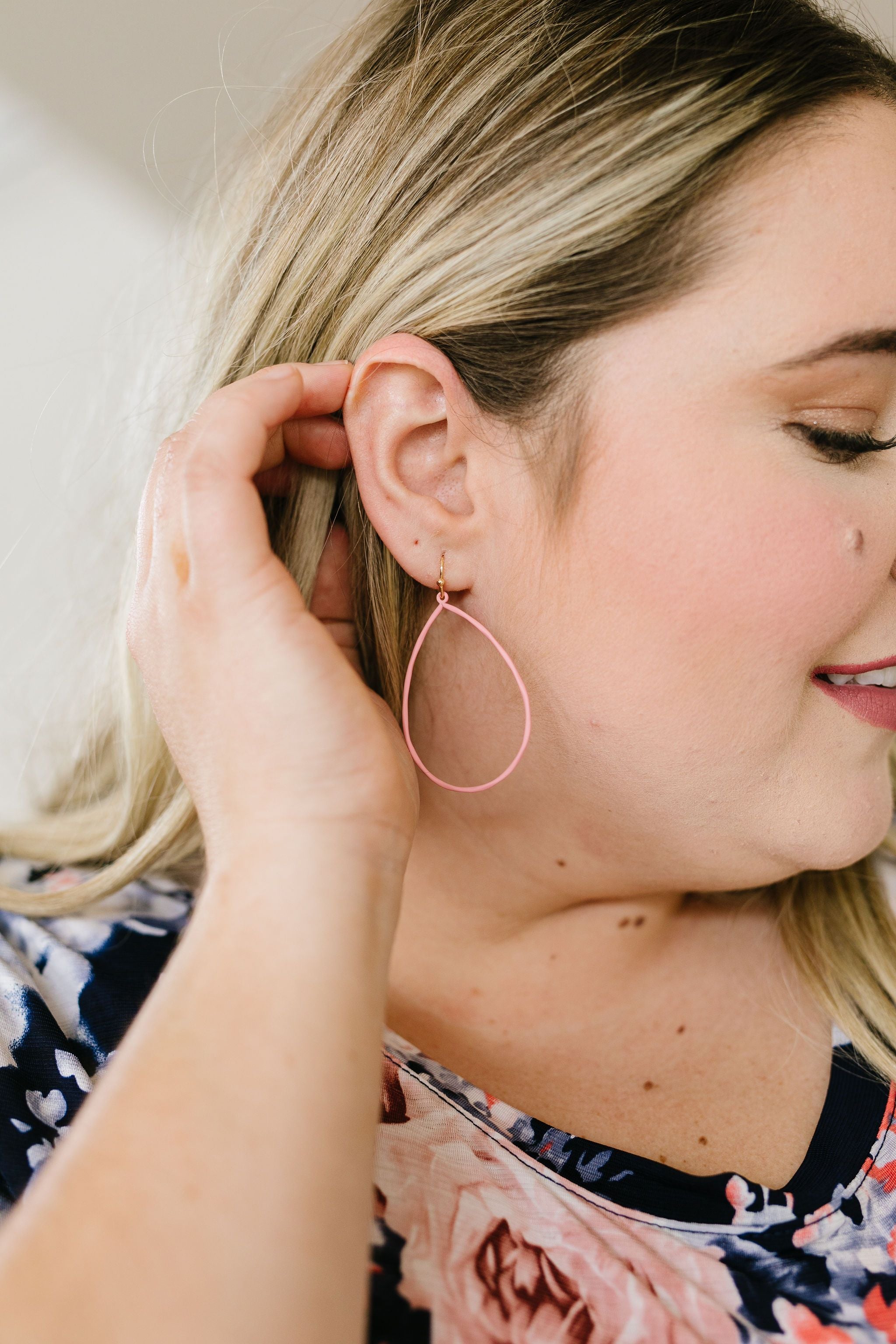 Falling Teardrop Hoops In Rose