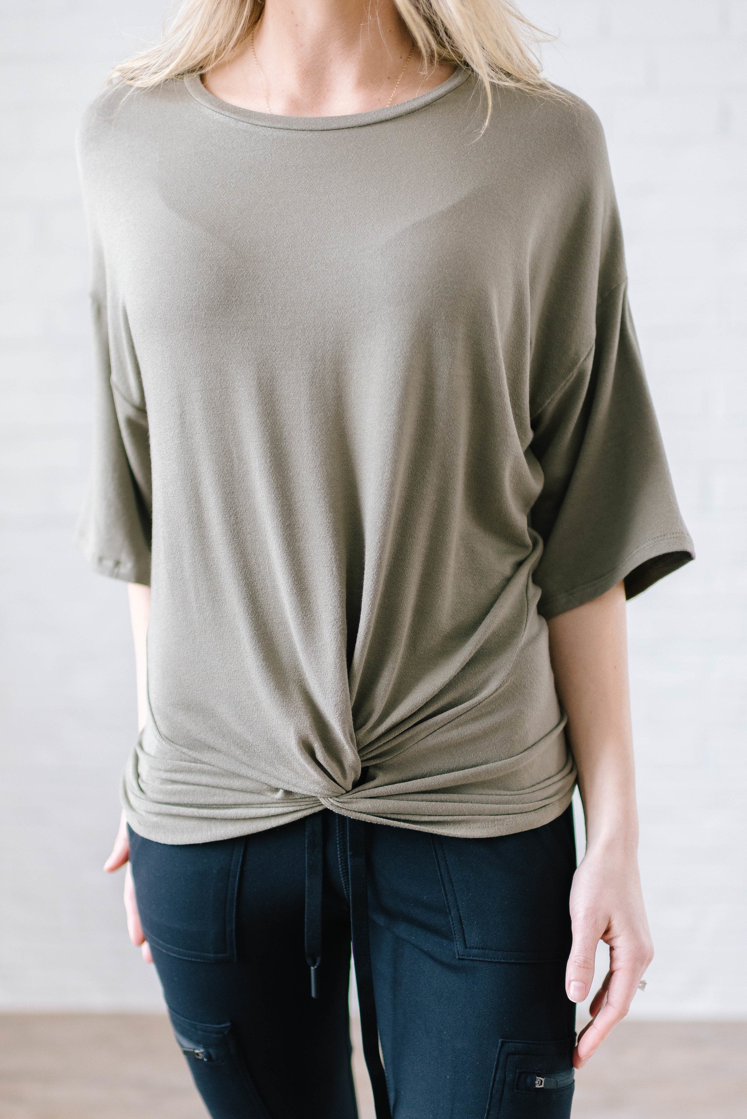 Feeling Knotty Tee in Olive