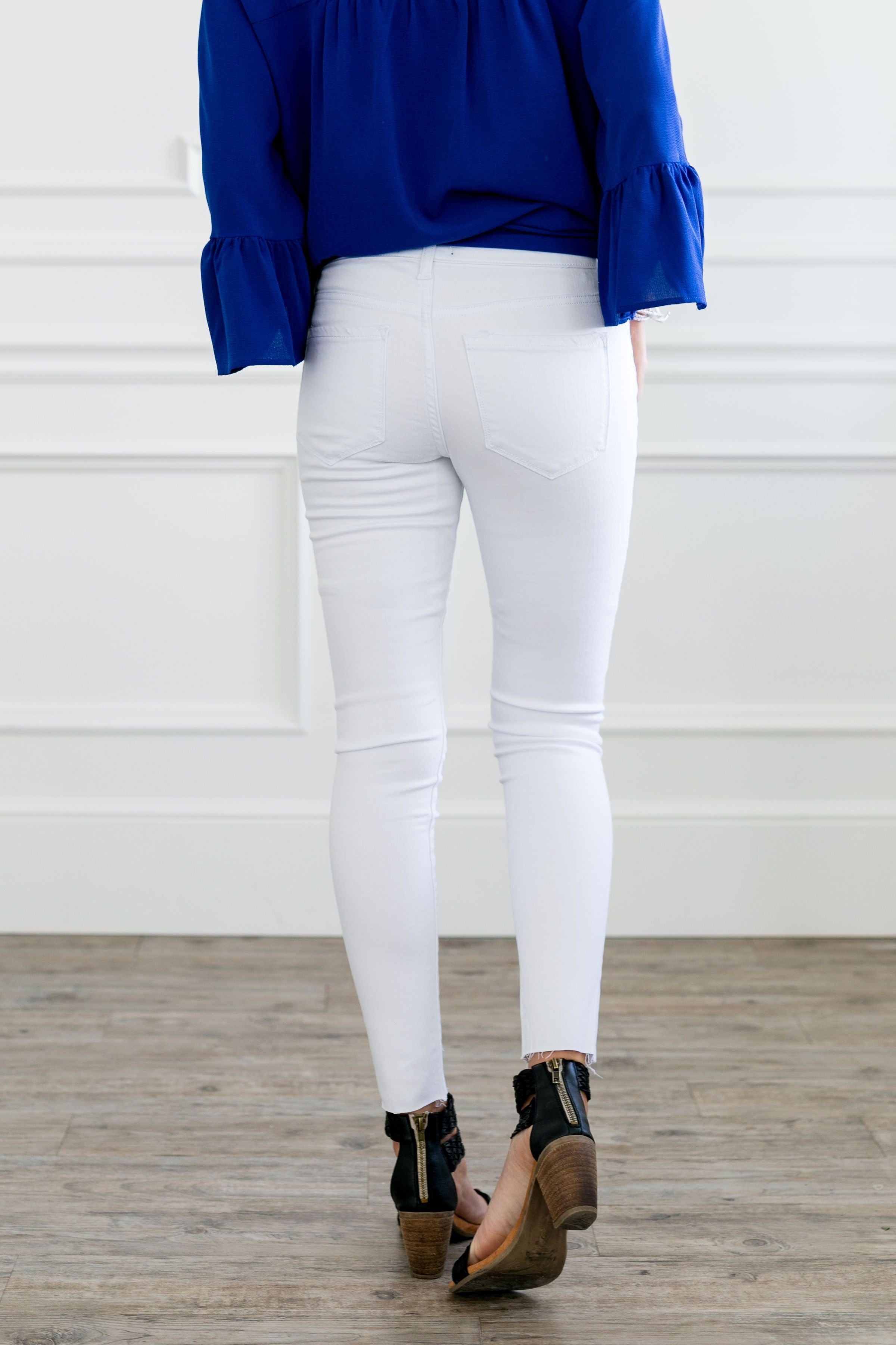 Frayed Hem Cropped Skinny Jeans In White