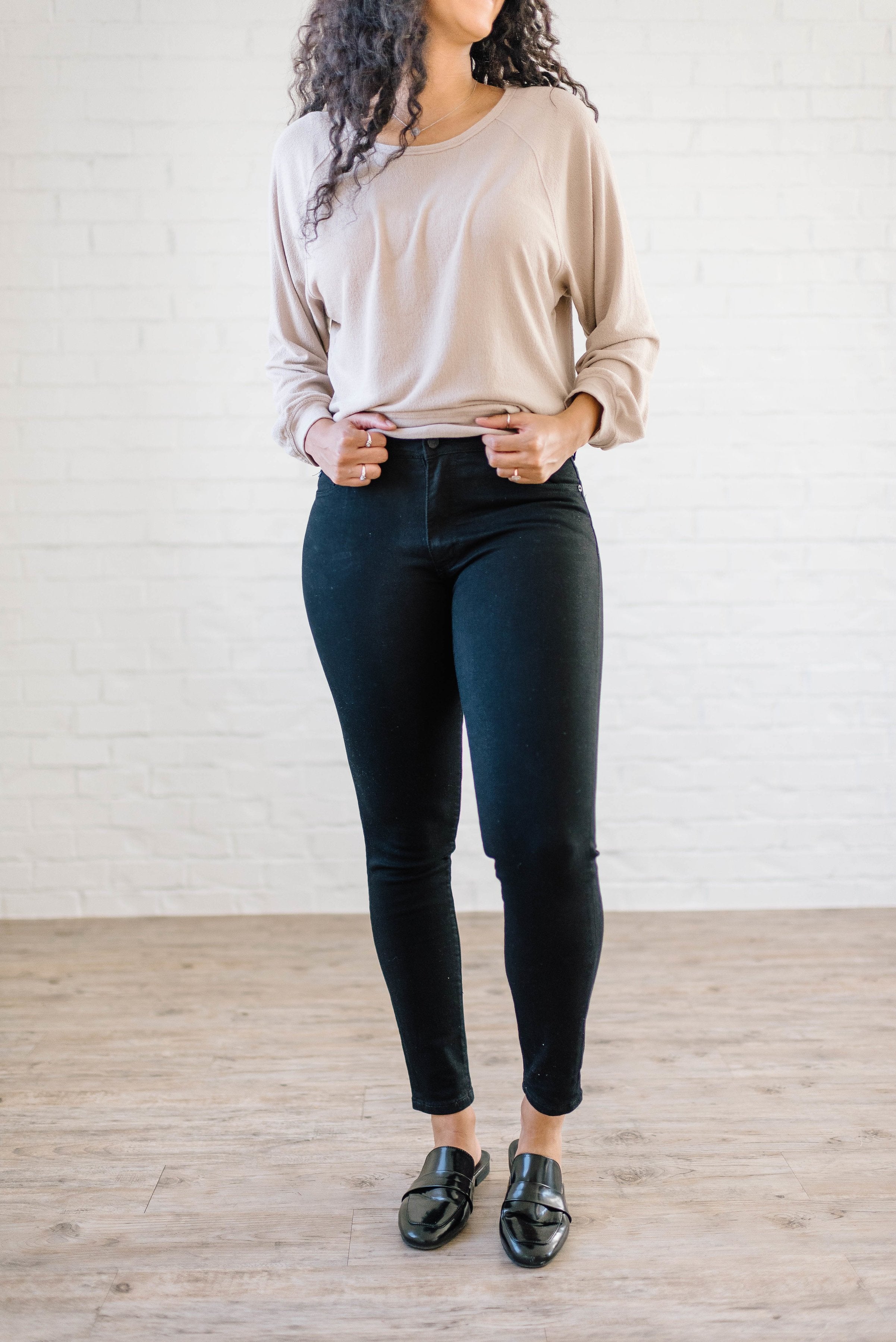 High Rise Skinny Jeans in Black