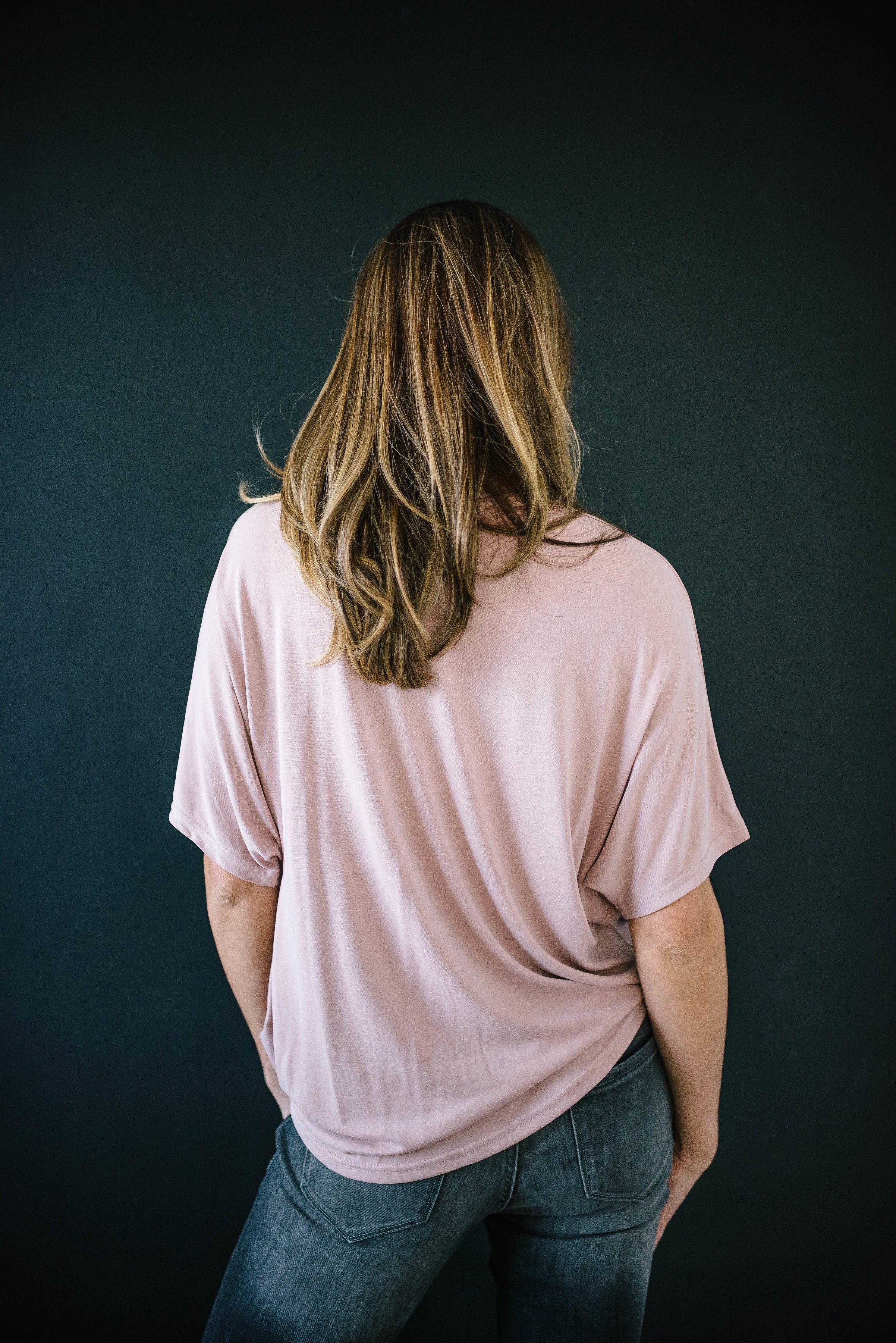 Knot Me V-Neck Tee in Rose