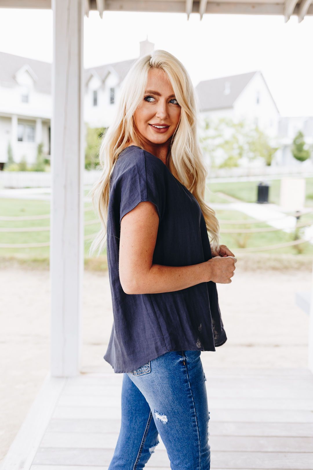 Laidback Linen V-Neck In Navy