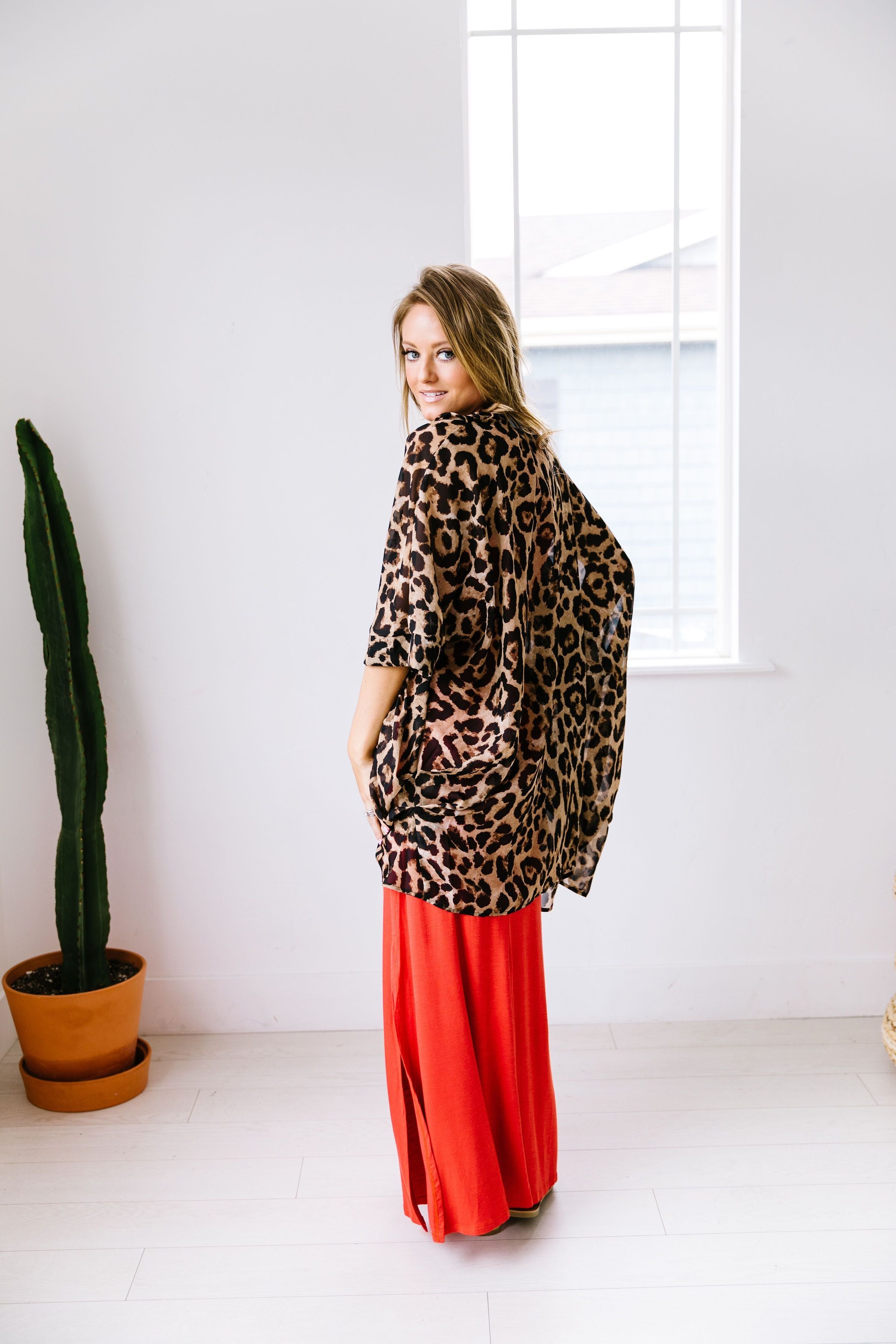 Lightweight Leopard Kimono