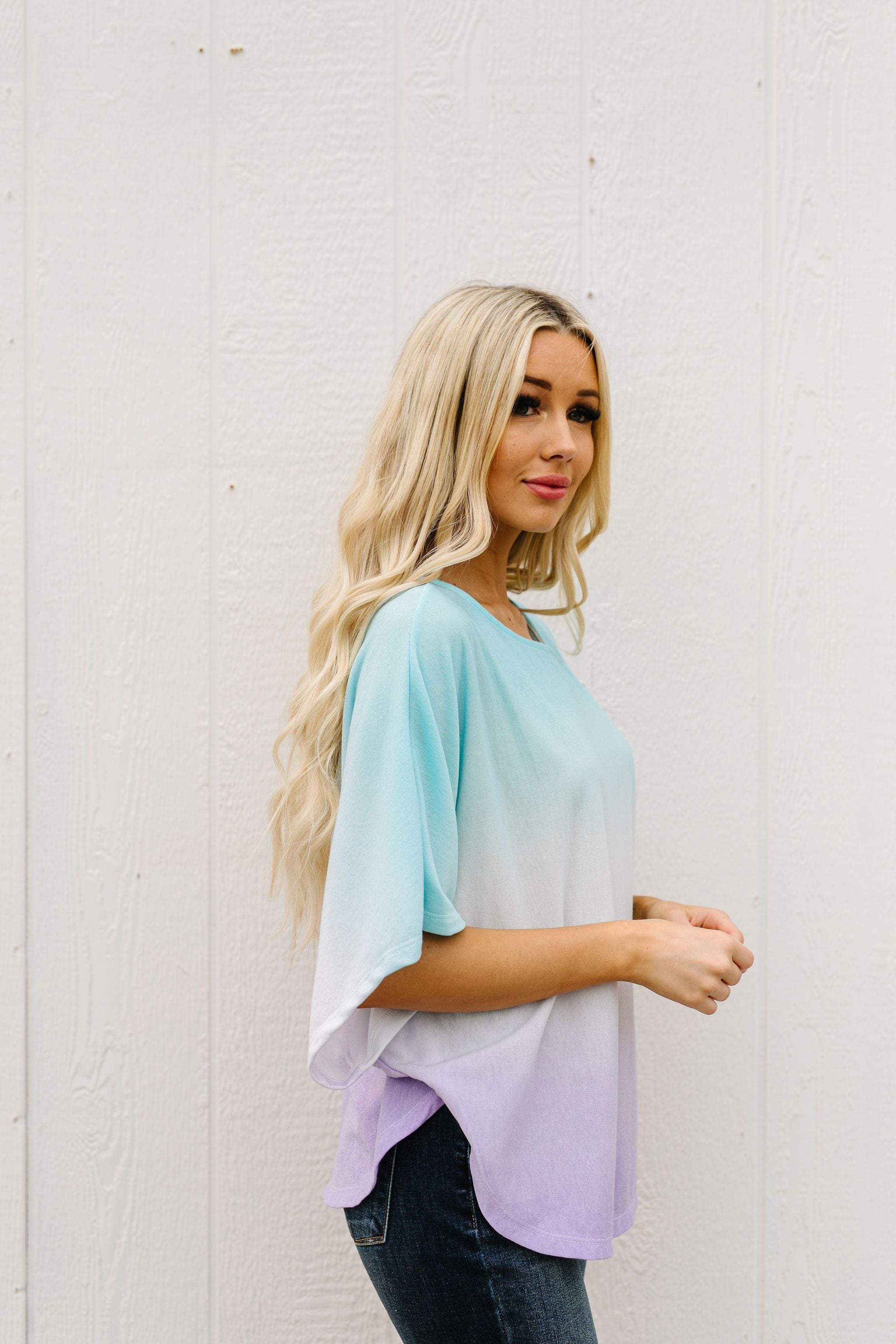 Middle Ground Ombre Top In Aqua