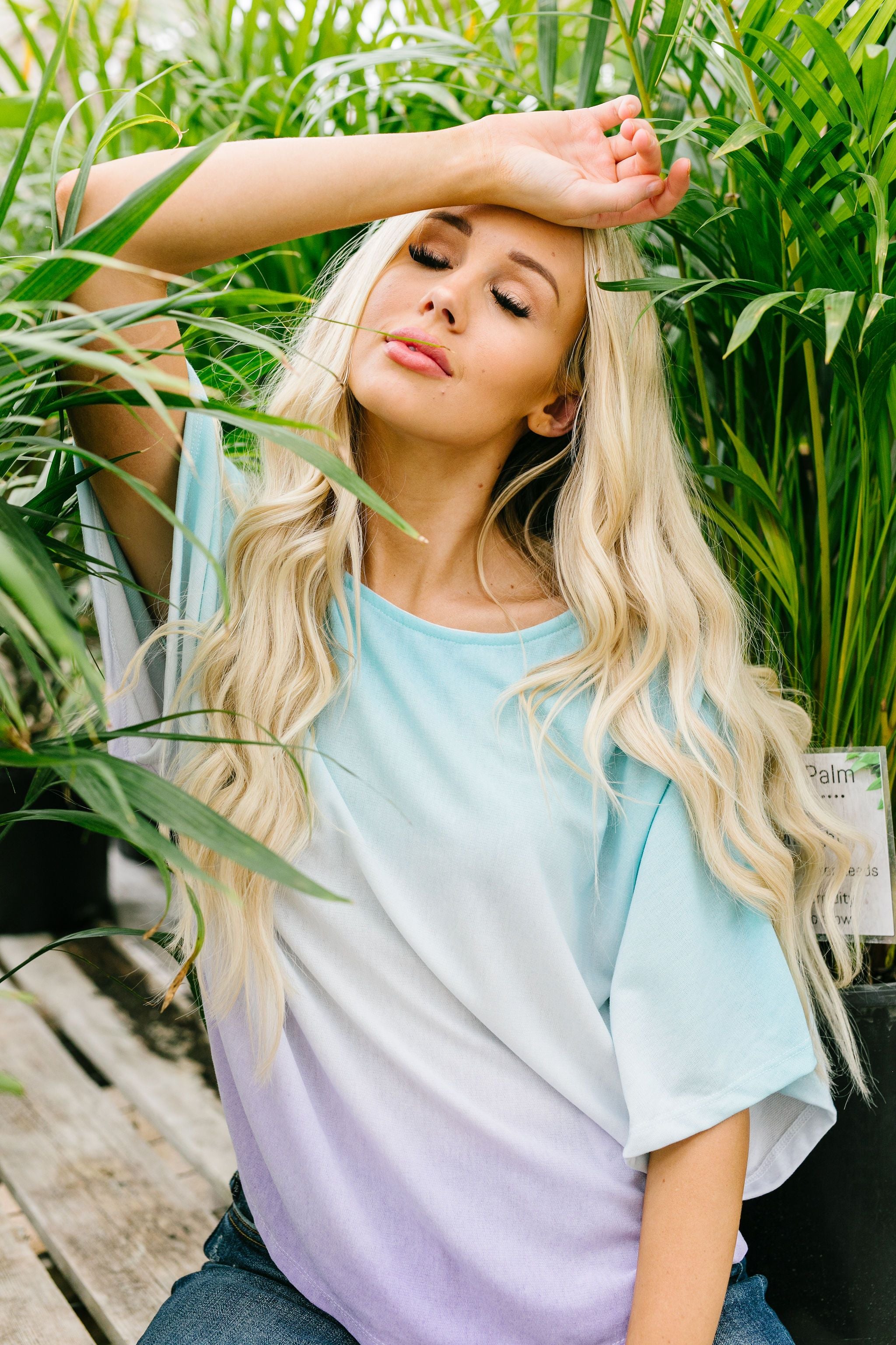 Middle Ground Ombre Top In Aqua