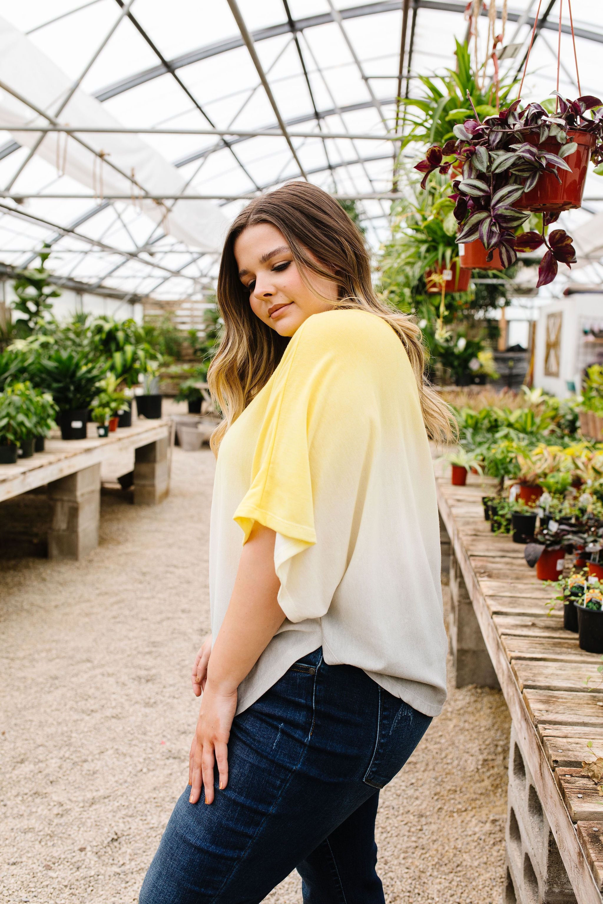 Middle Ground Ombre Top In Yellow