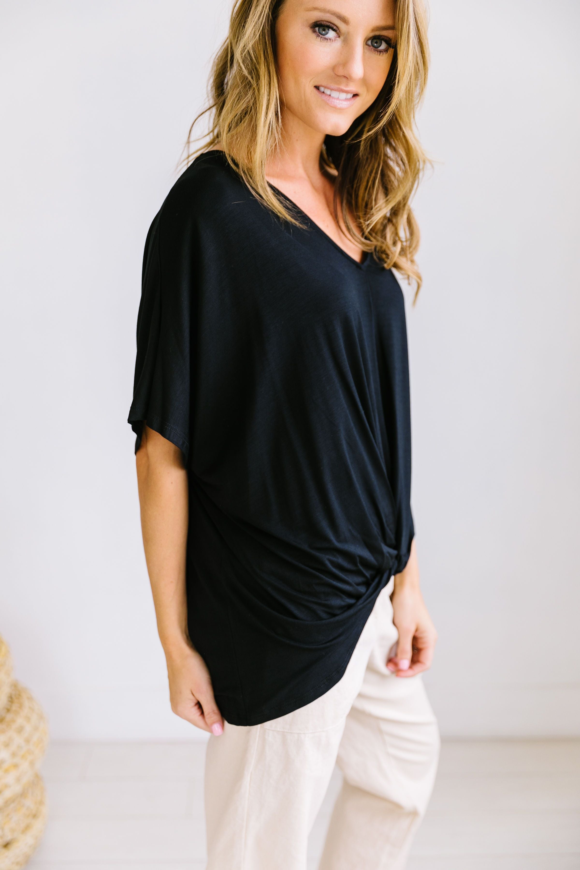 Modal Twist V-Neck In Black