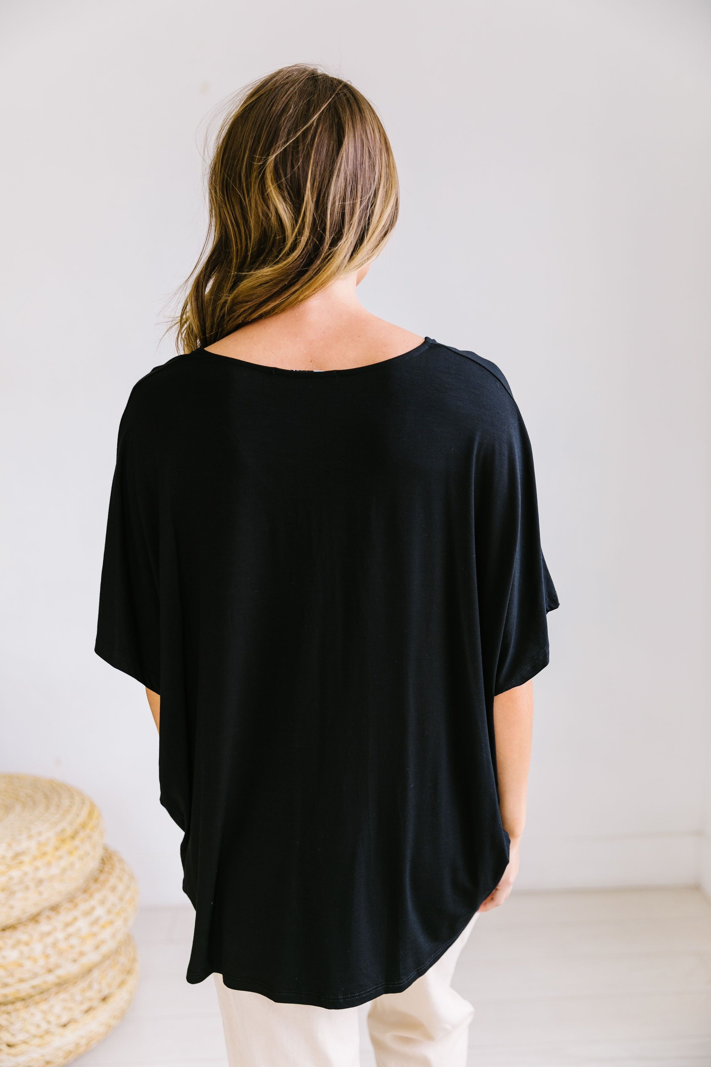 Modal Twist V-Neck In Black