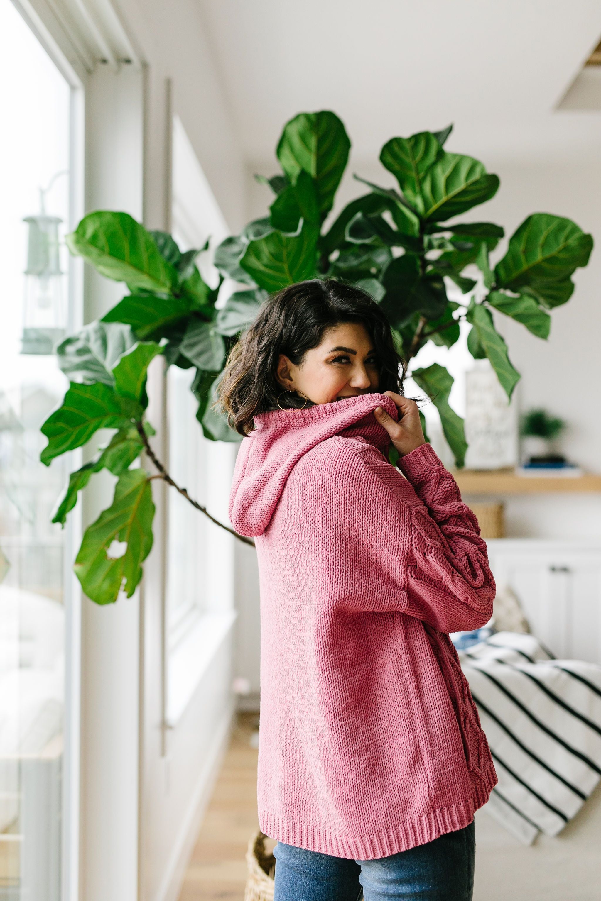 Nantucket Hooded Cable Knit Sweater In Salmon