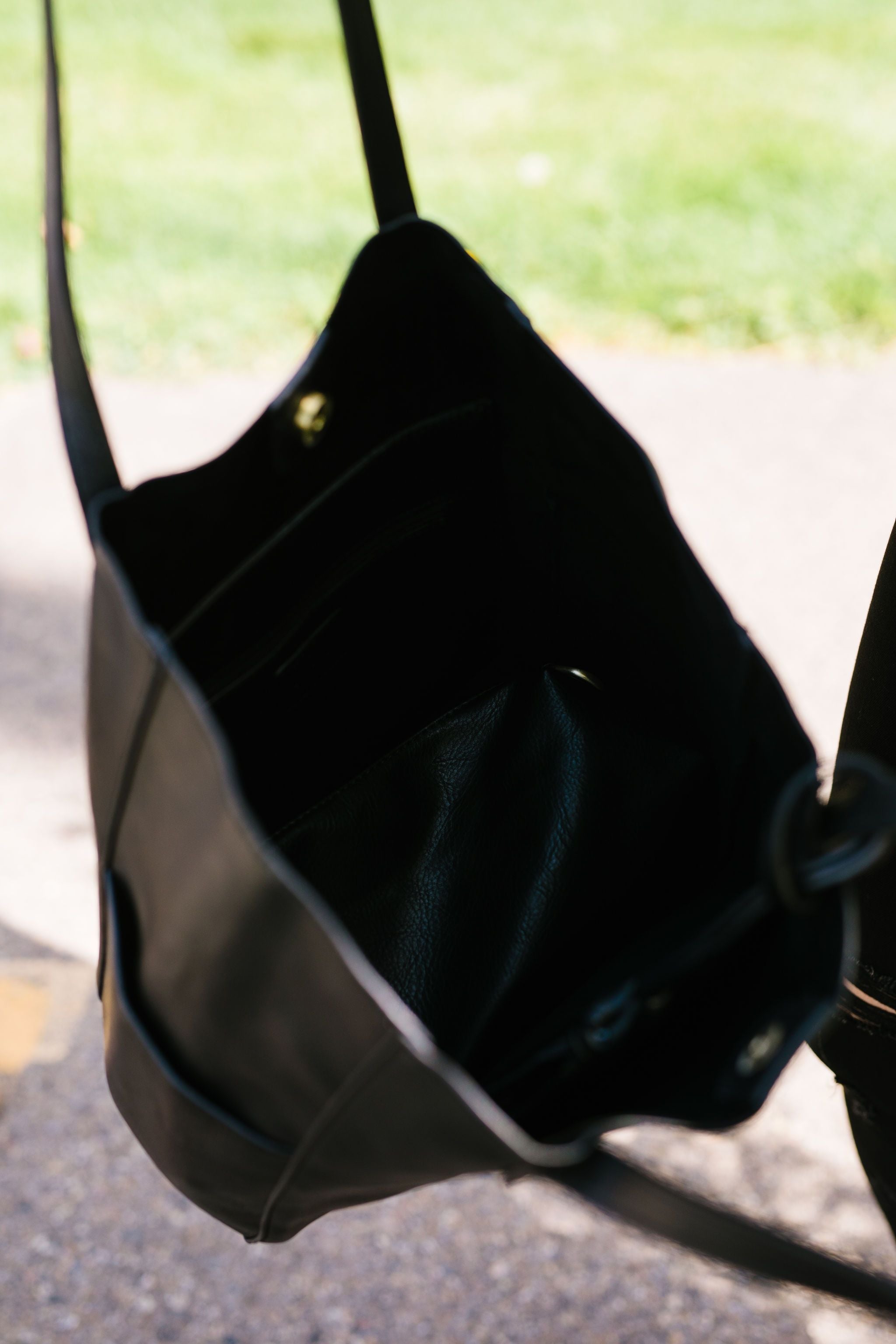 Pretty As A Peacock Tote In Black