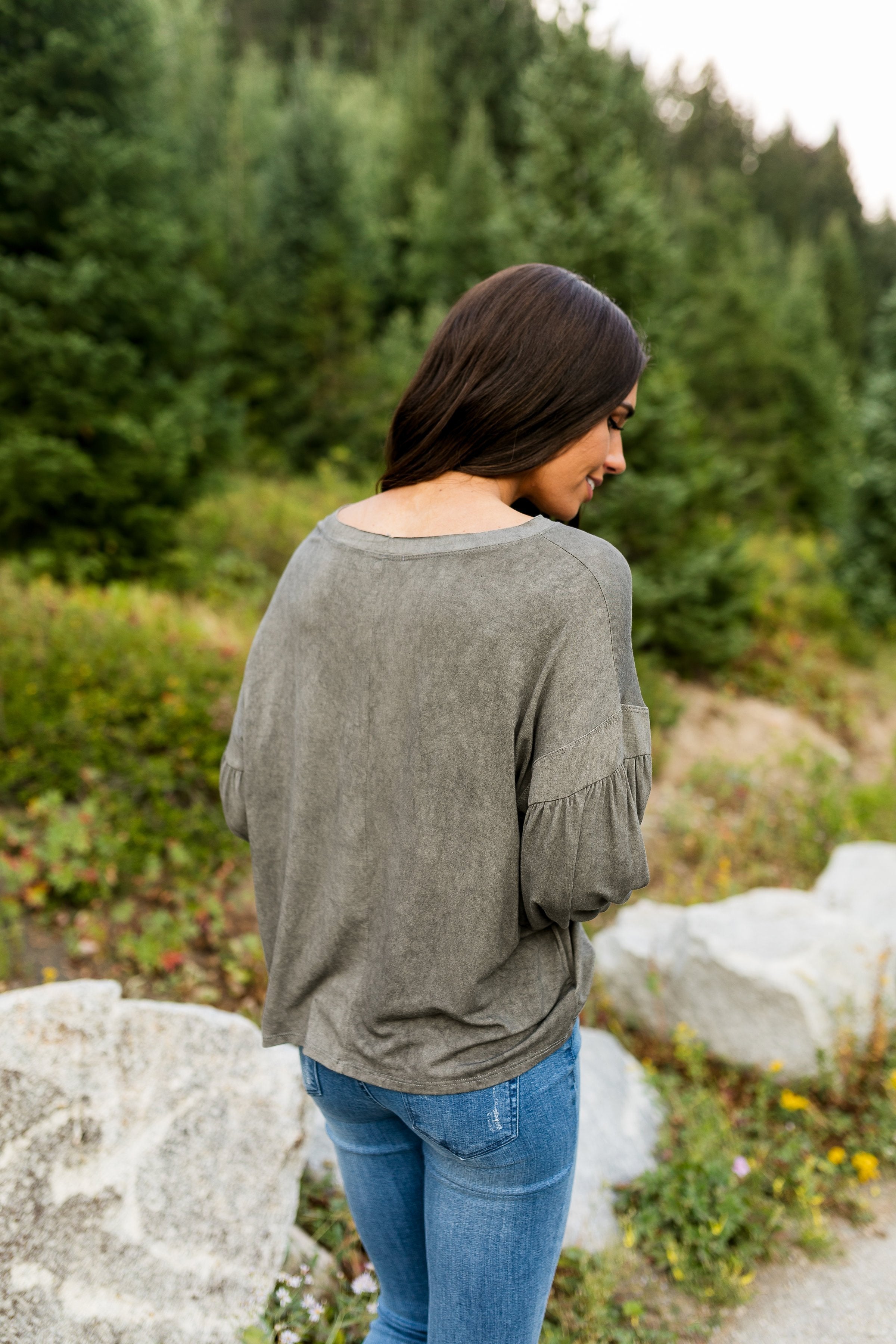 Restless Tee In Olive Gray