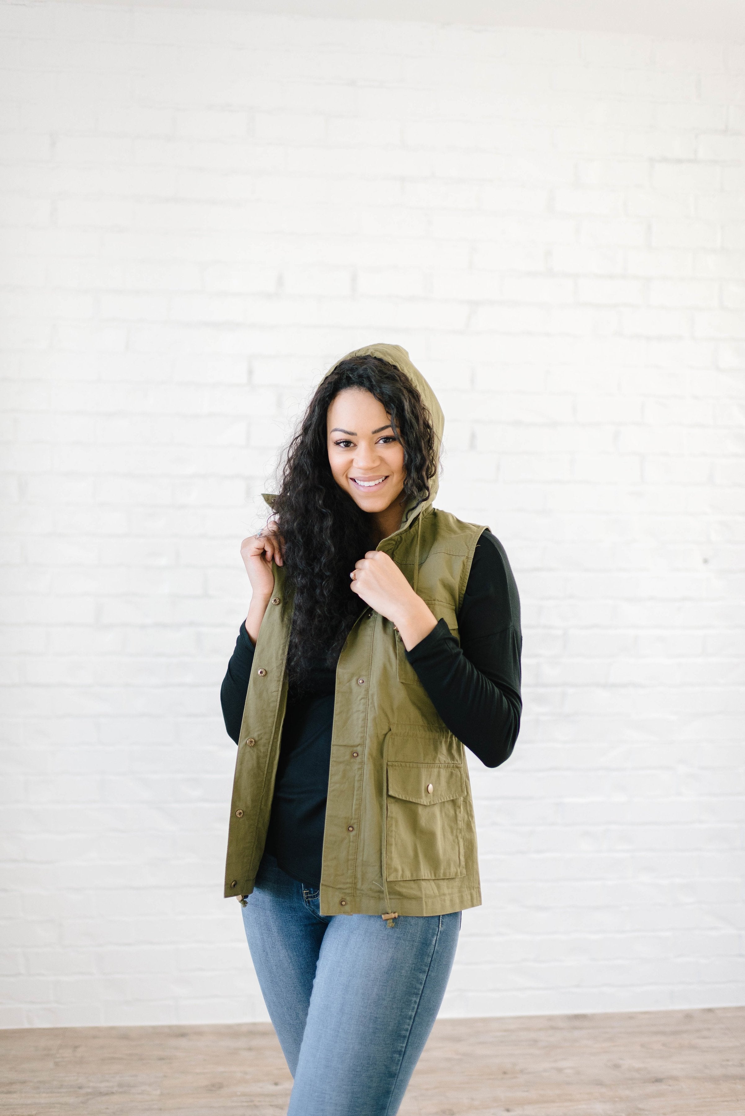 Scout Vest in Olive