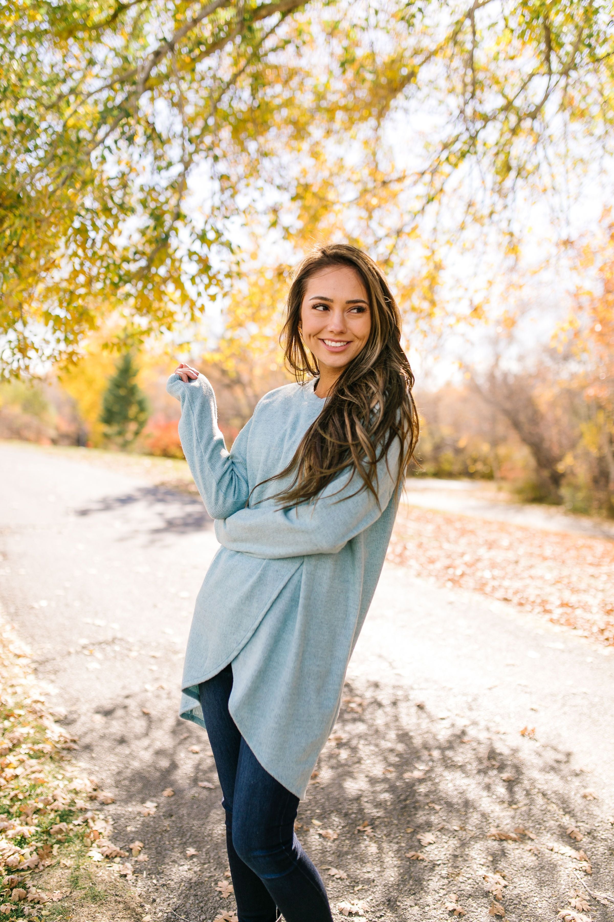 Terrific Tulip Hem Top In Seafoam