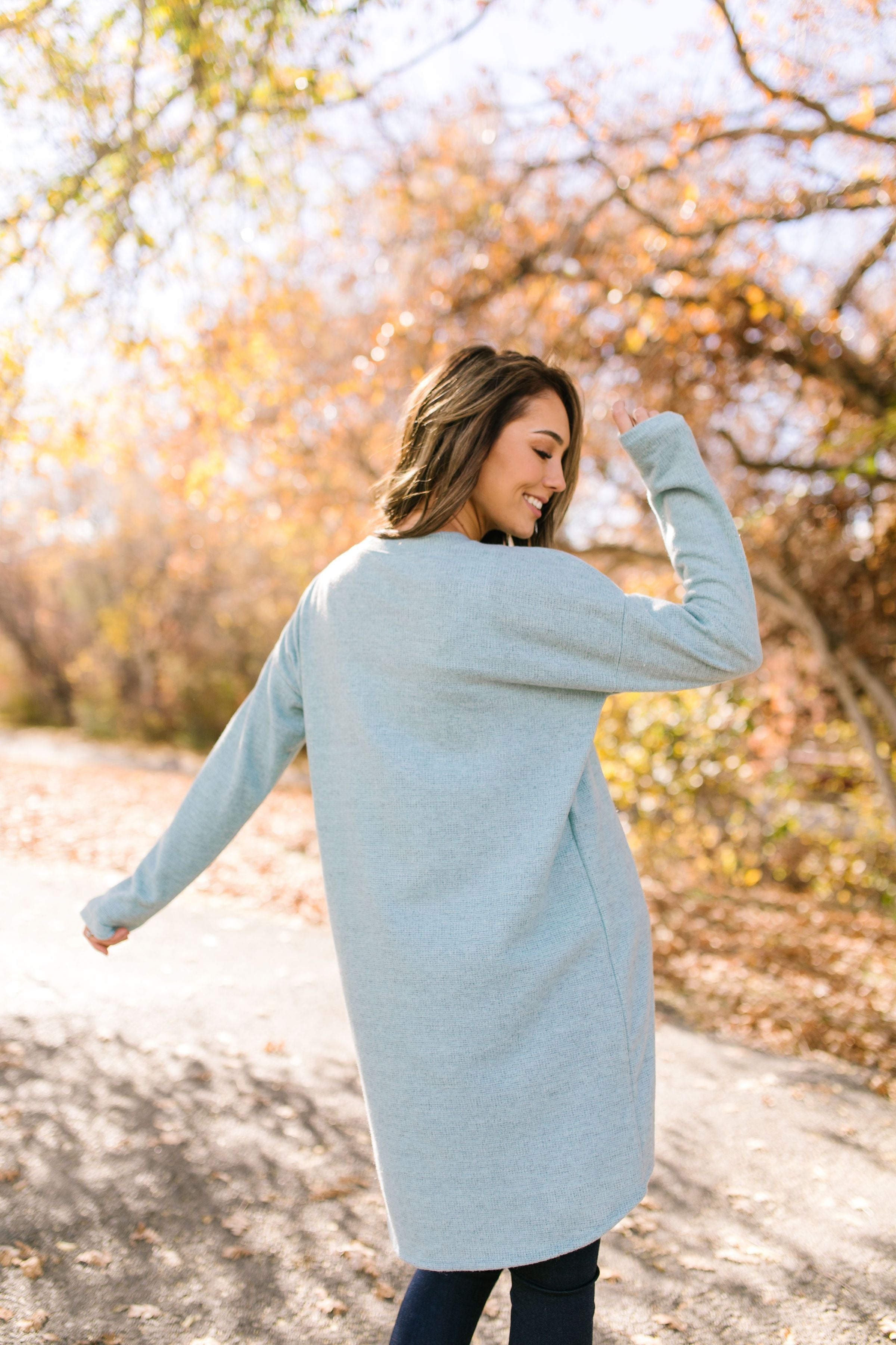 Terrific Tulip Hem Top In Seafoam