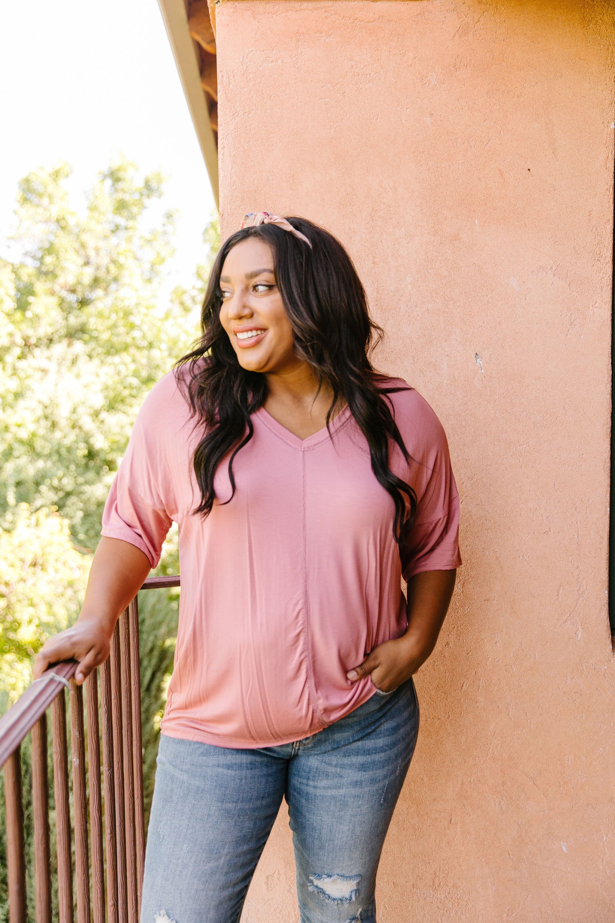 Top Stitch V-Neck In Dusty Rose