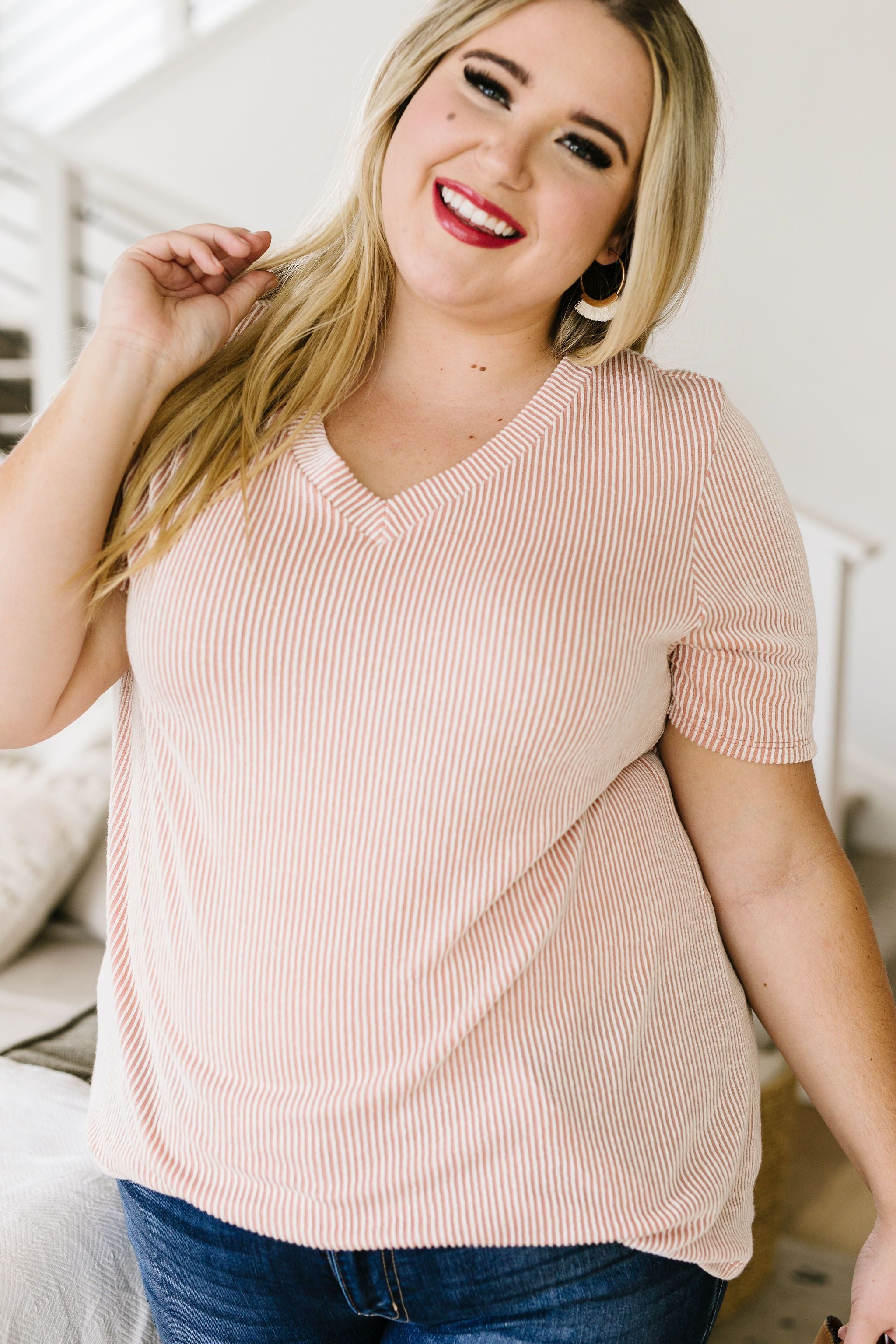 Two-Tone Ribbed V-Neck In Mauve