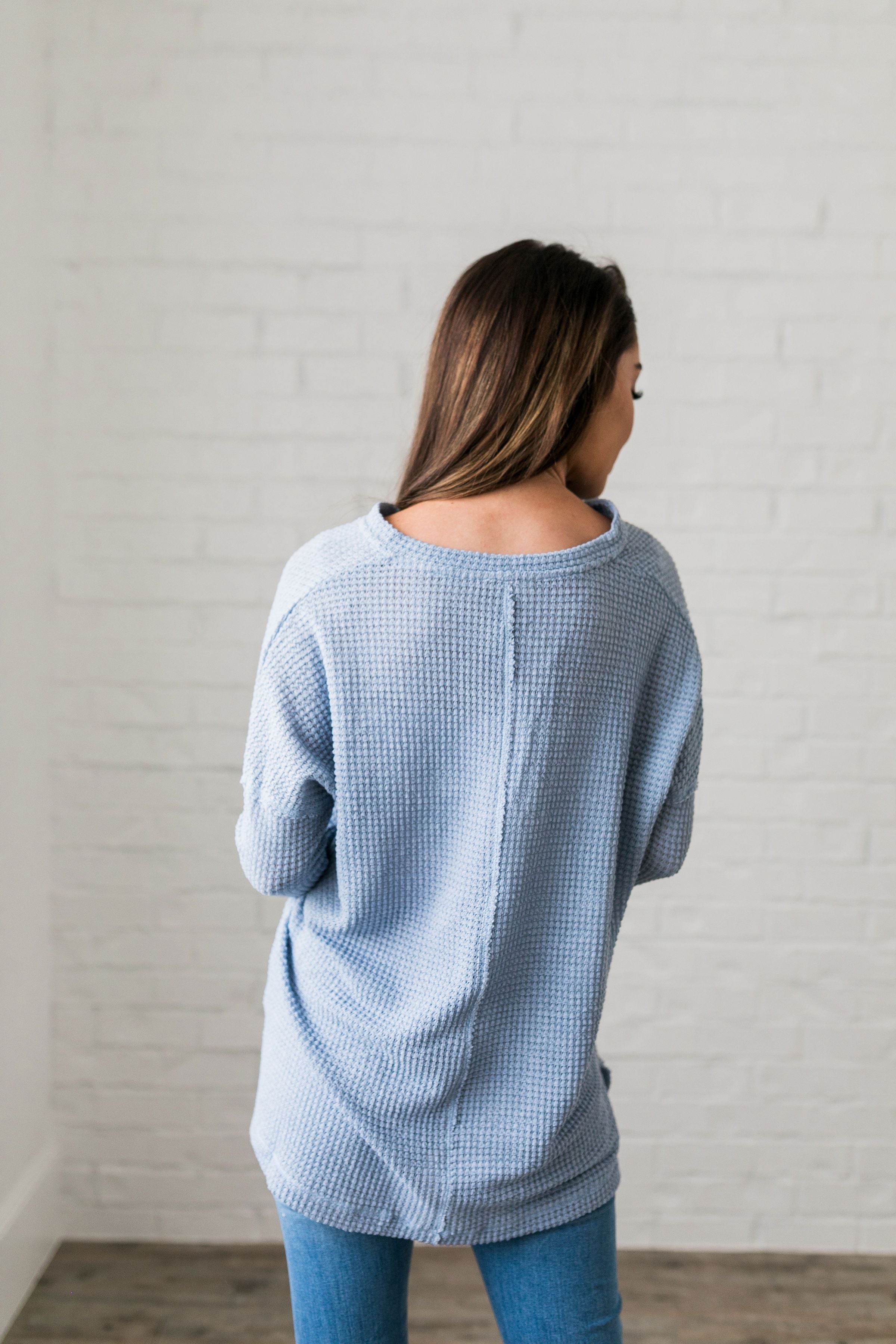 Waffle Knit V-Neck Tee In Sky Blue - ALL SALES FINAL